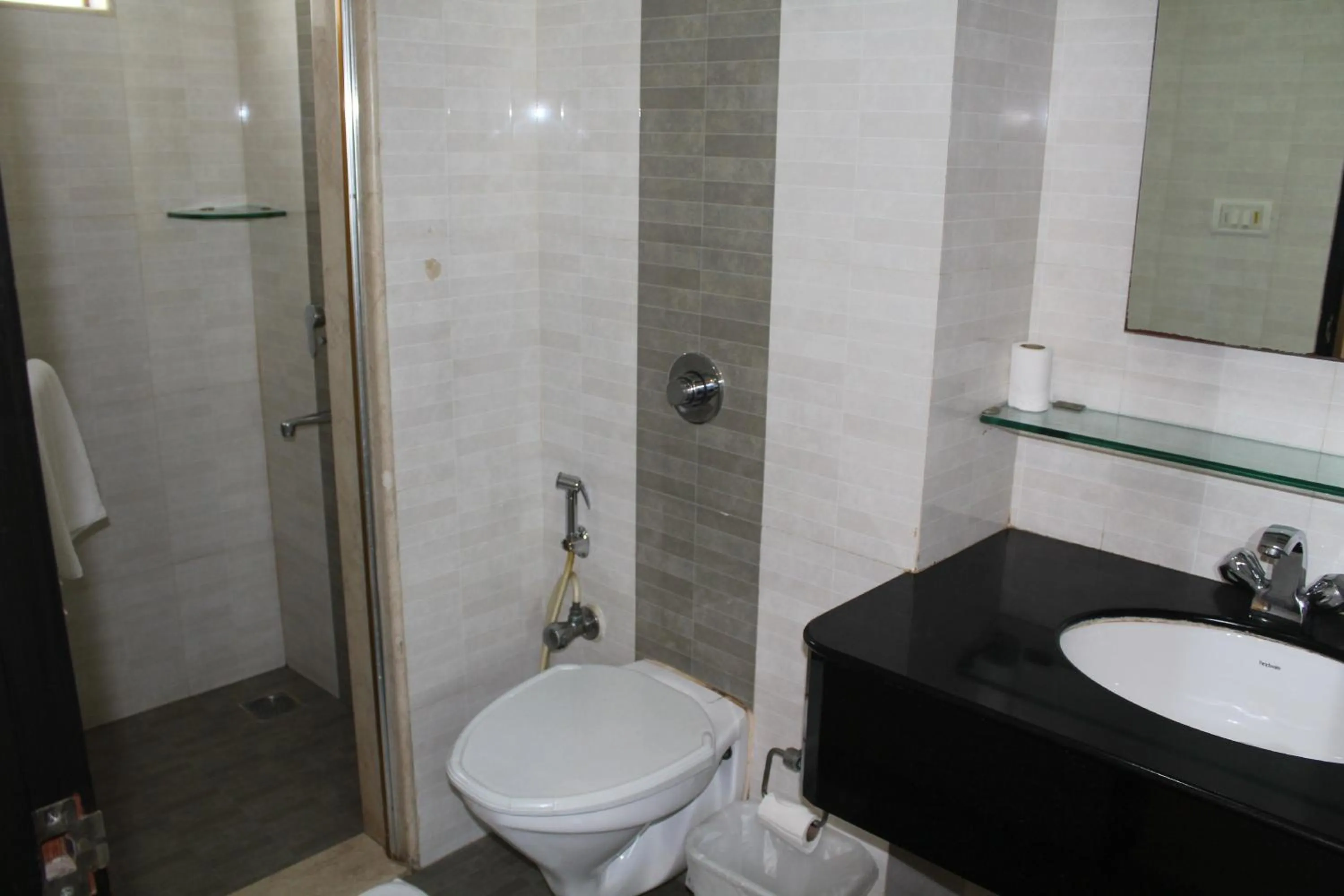 Bathroom in The Lotus Apartment hotel, Burkit Road