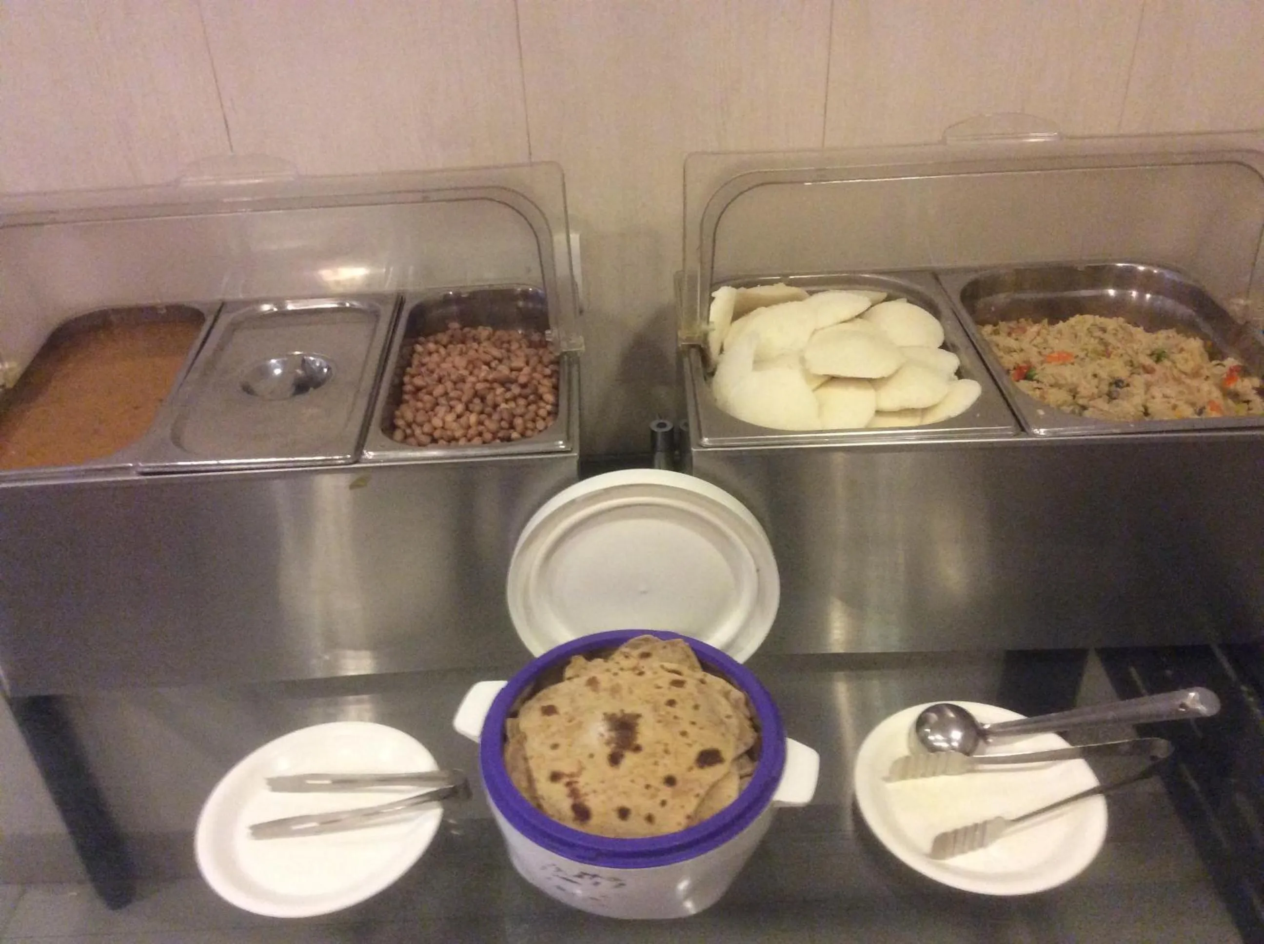 Breakfast in The Lotus Apartment hotel, Burkit Road