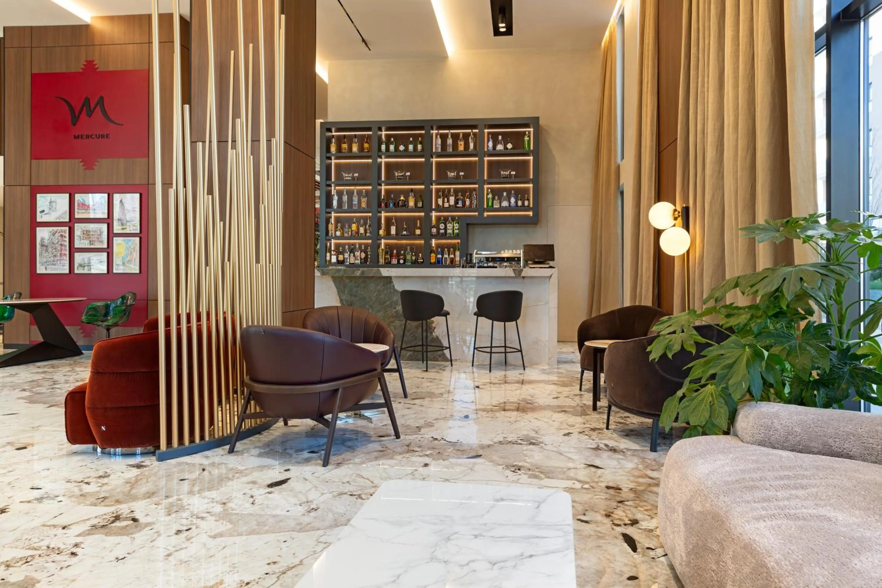 Lobby or reception in Mercure Tirana