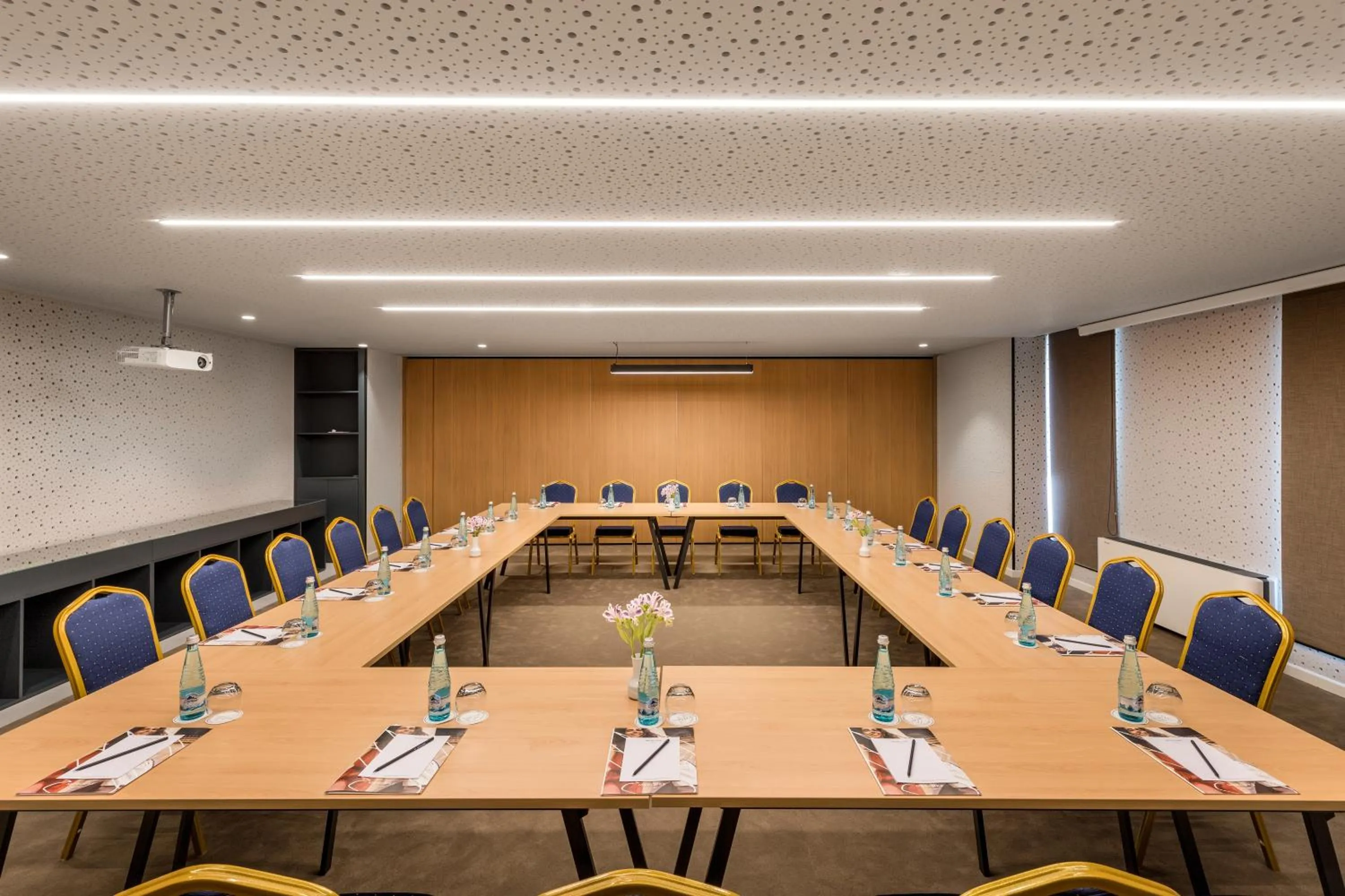Meeting/conference room in Mercure Tirana