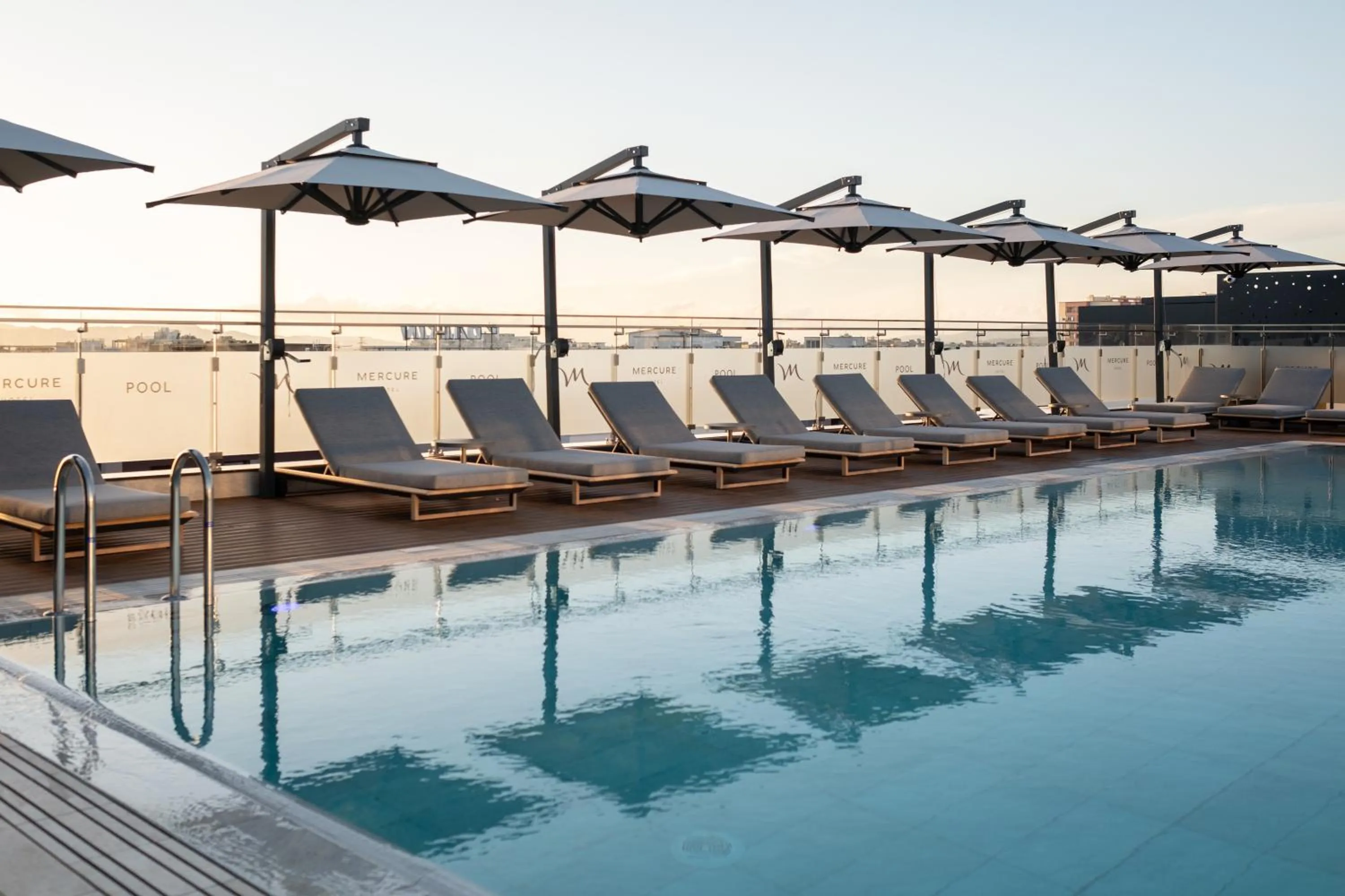 Swimming pool in Mercure Tirana