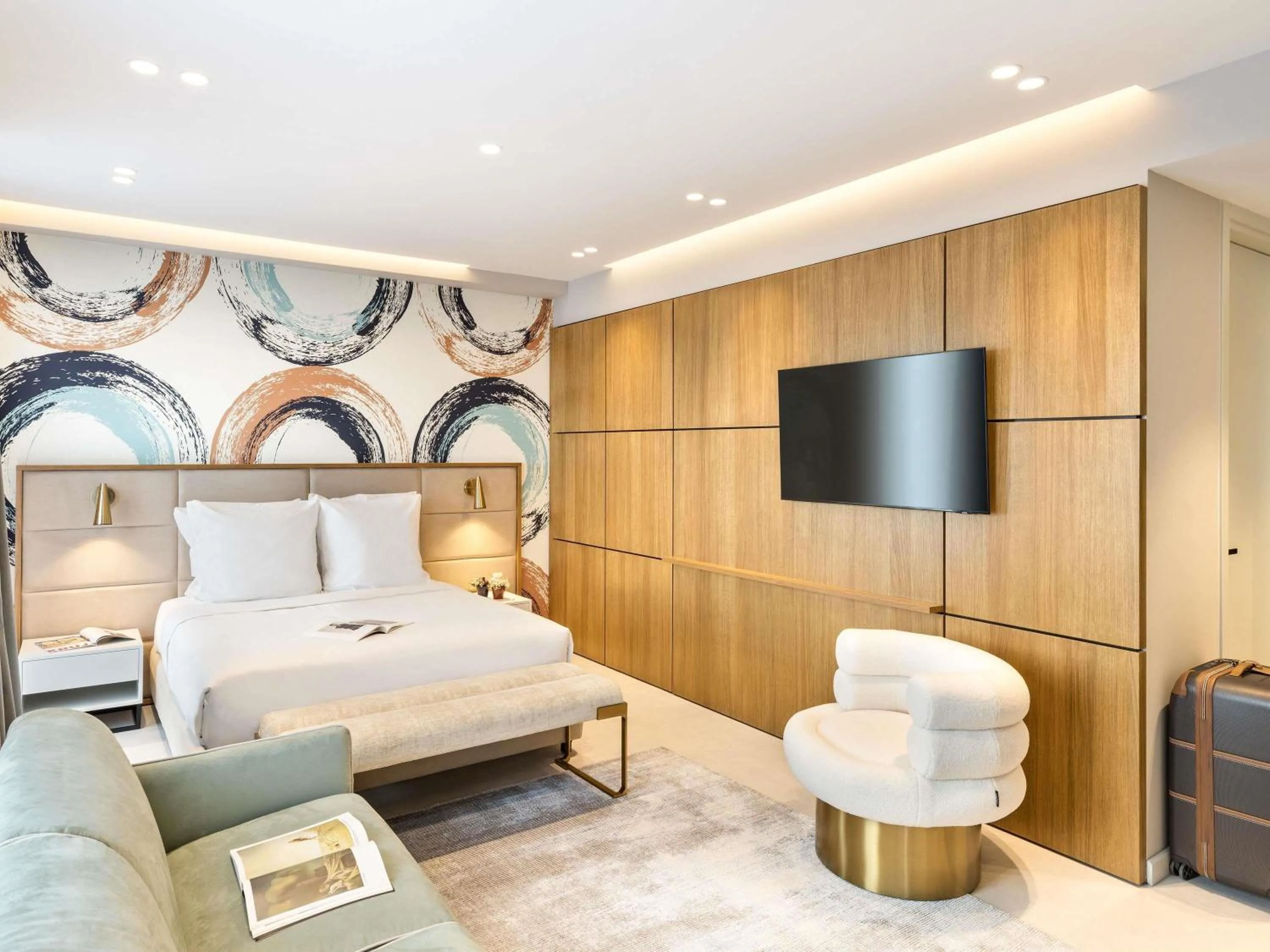 Bedroom in Mercure Tirana