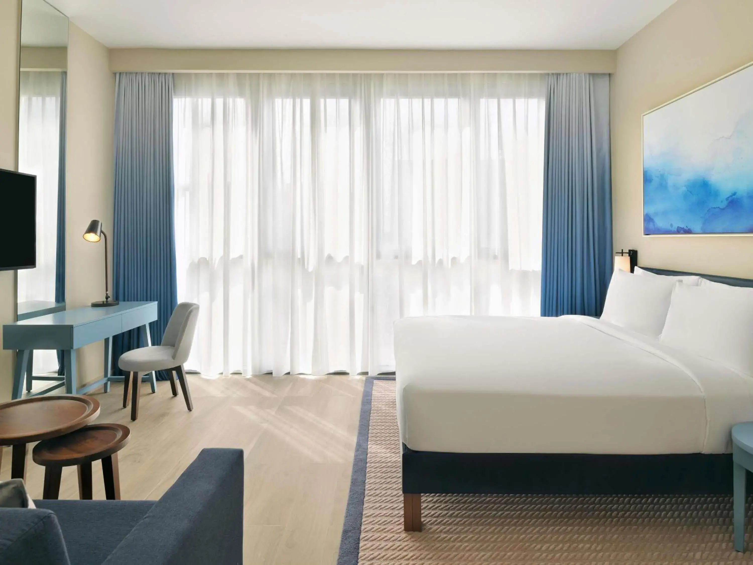 Family Room in Mercure Dubai Deira Family Room in Mercure Dubai Deira