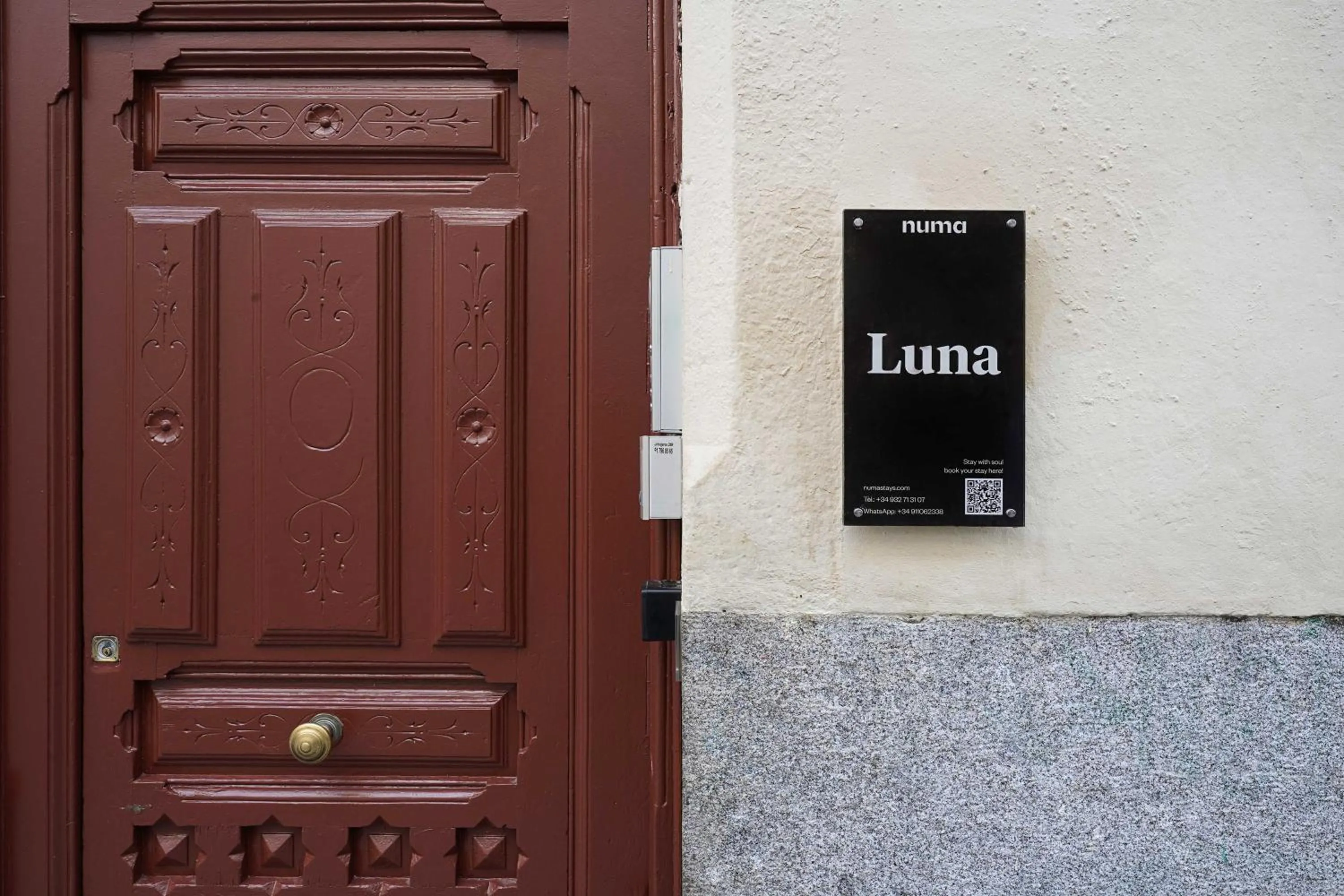 Facade/entrance in Numa Madrid Luna