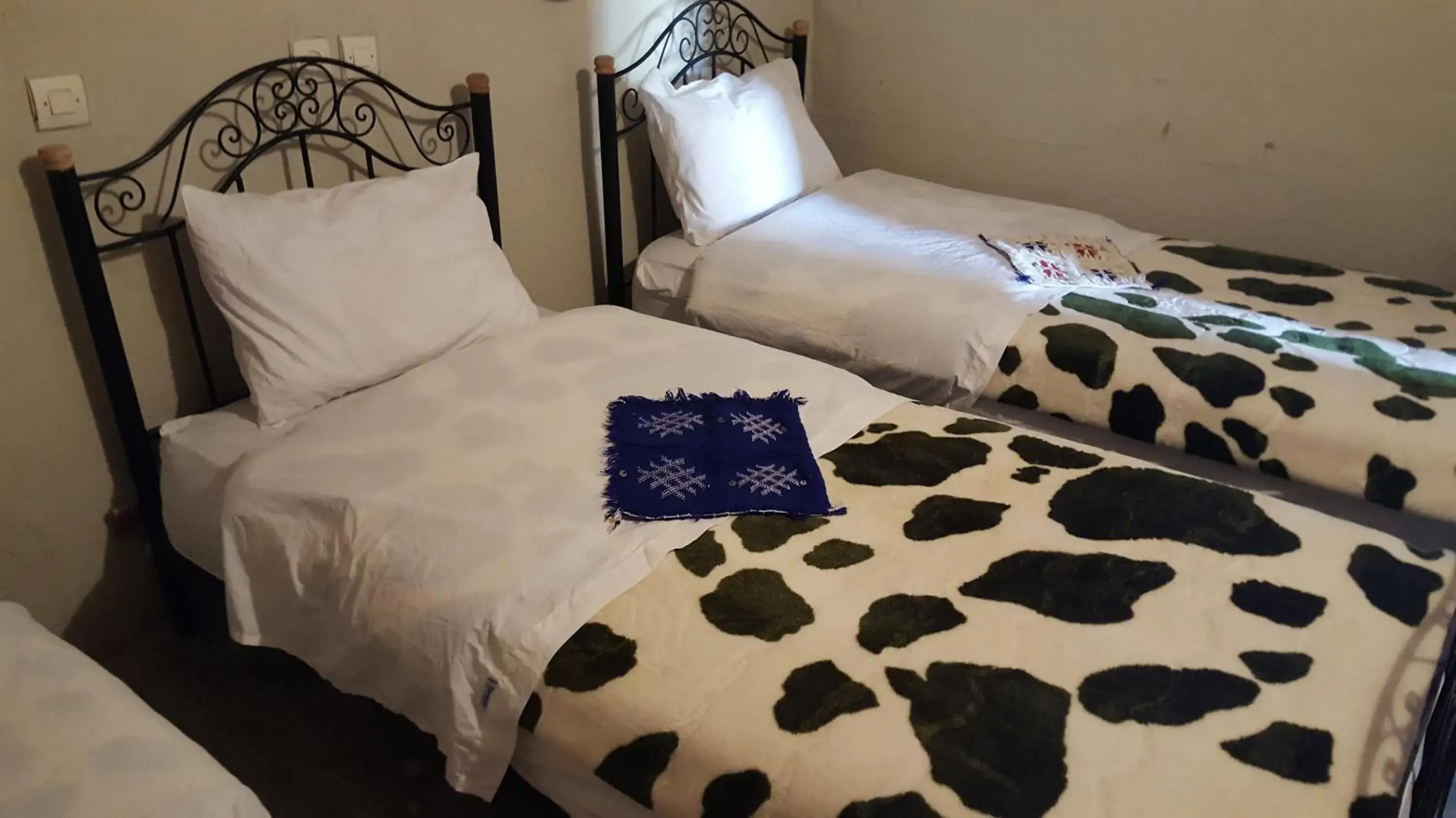 Triple Room with Private Bathroom - single occupancy in Auberge Ibrahim Triple Room with Private Bathroom - single occupancy in Auberge Ibrahim