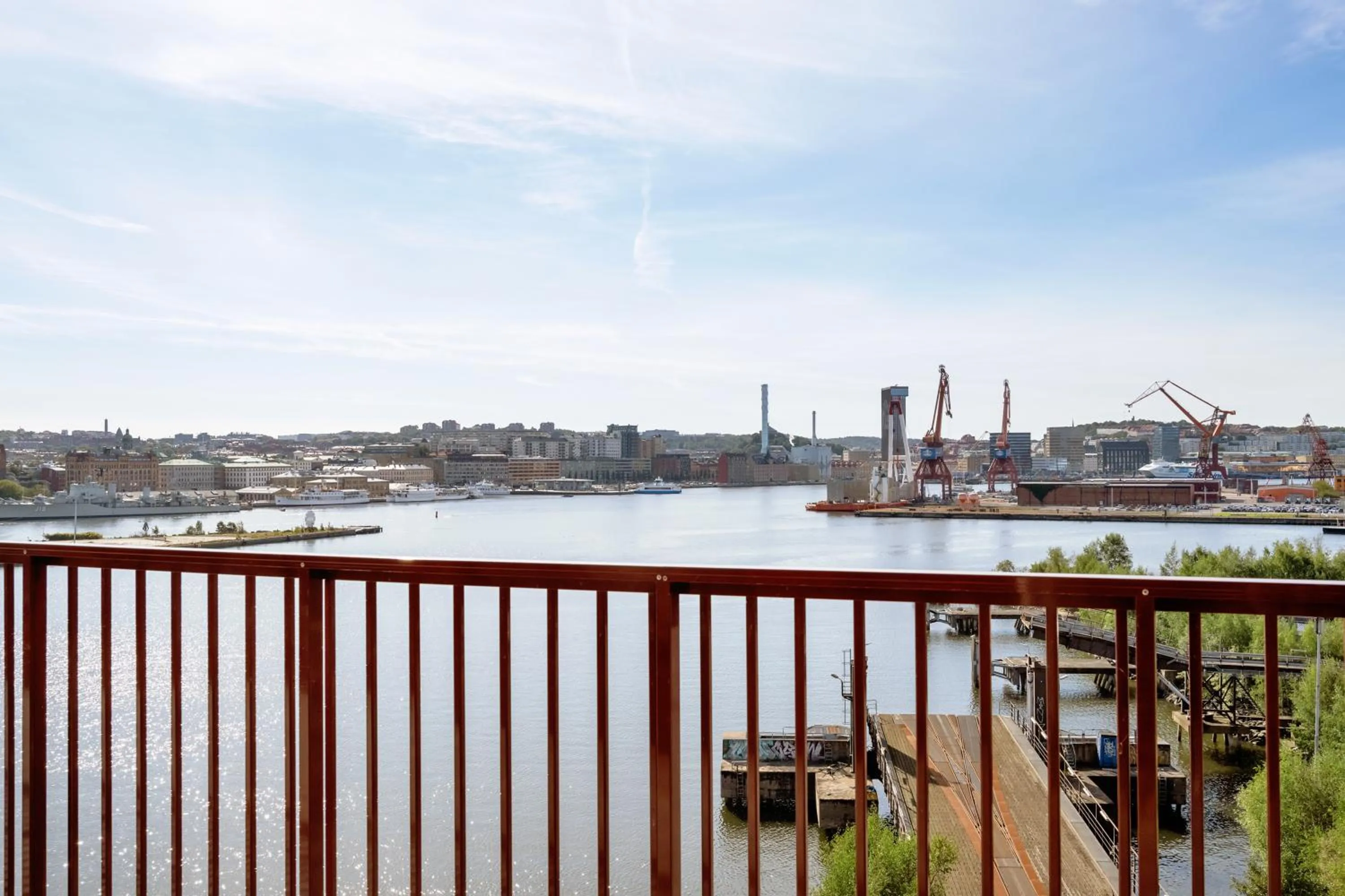 City view in Waterfront Cabins