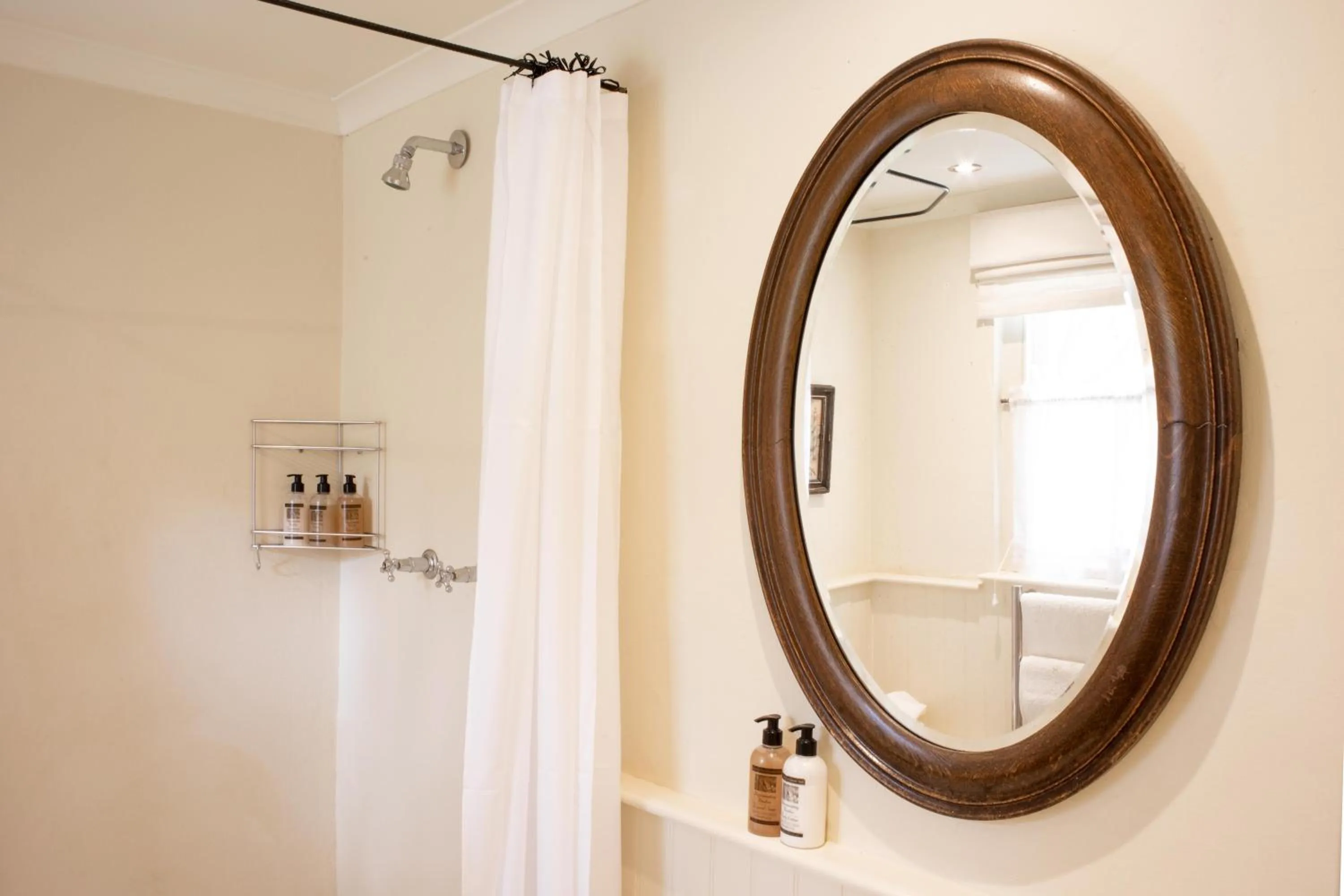 Shower in Prince Albert Country Stay