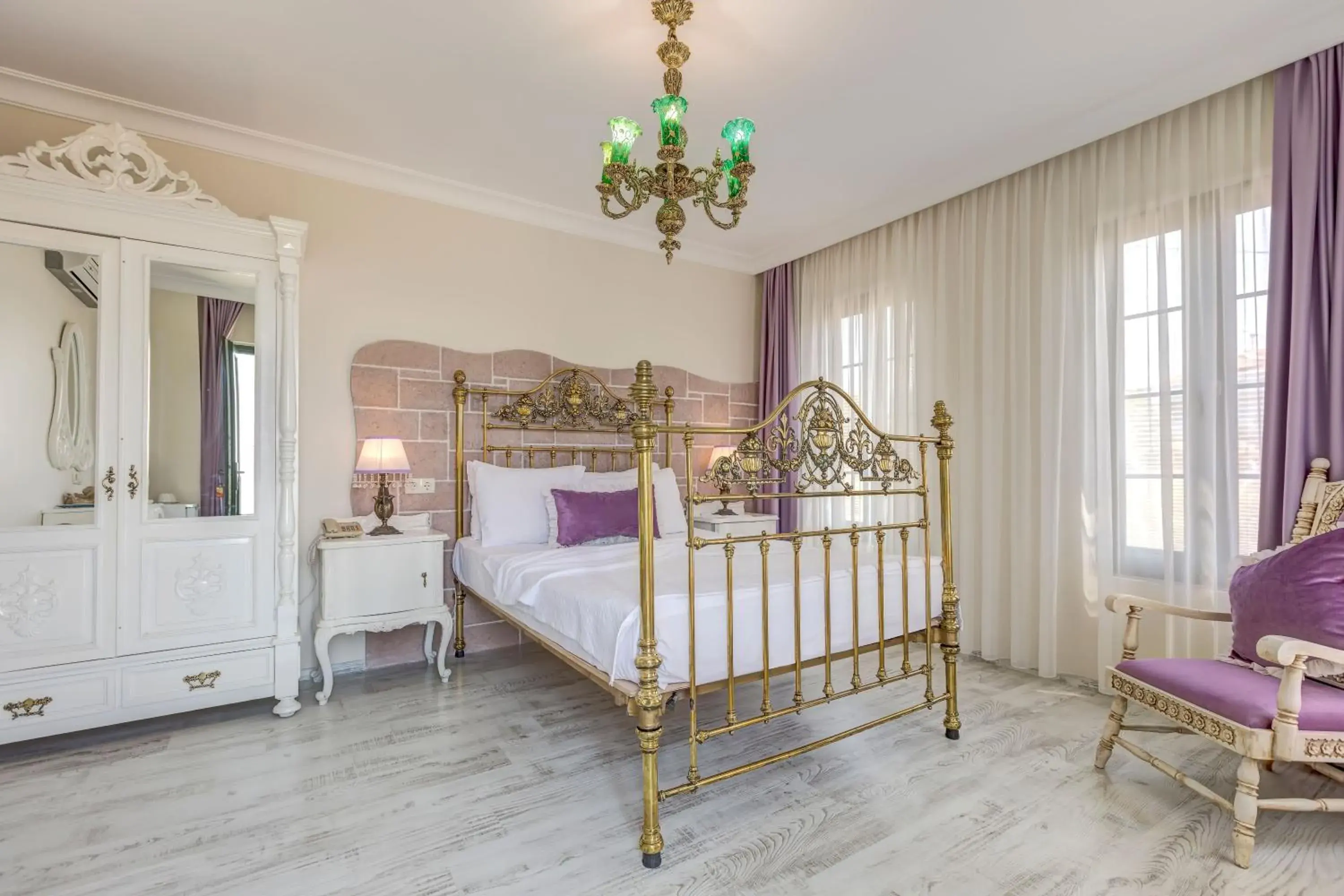 Entrance Double Room with Sea View in Cunda Esen Hotel Entrance Double Room with Sea View in Cunda Esen Hotel