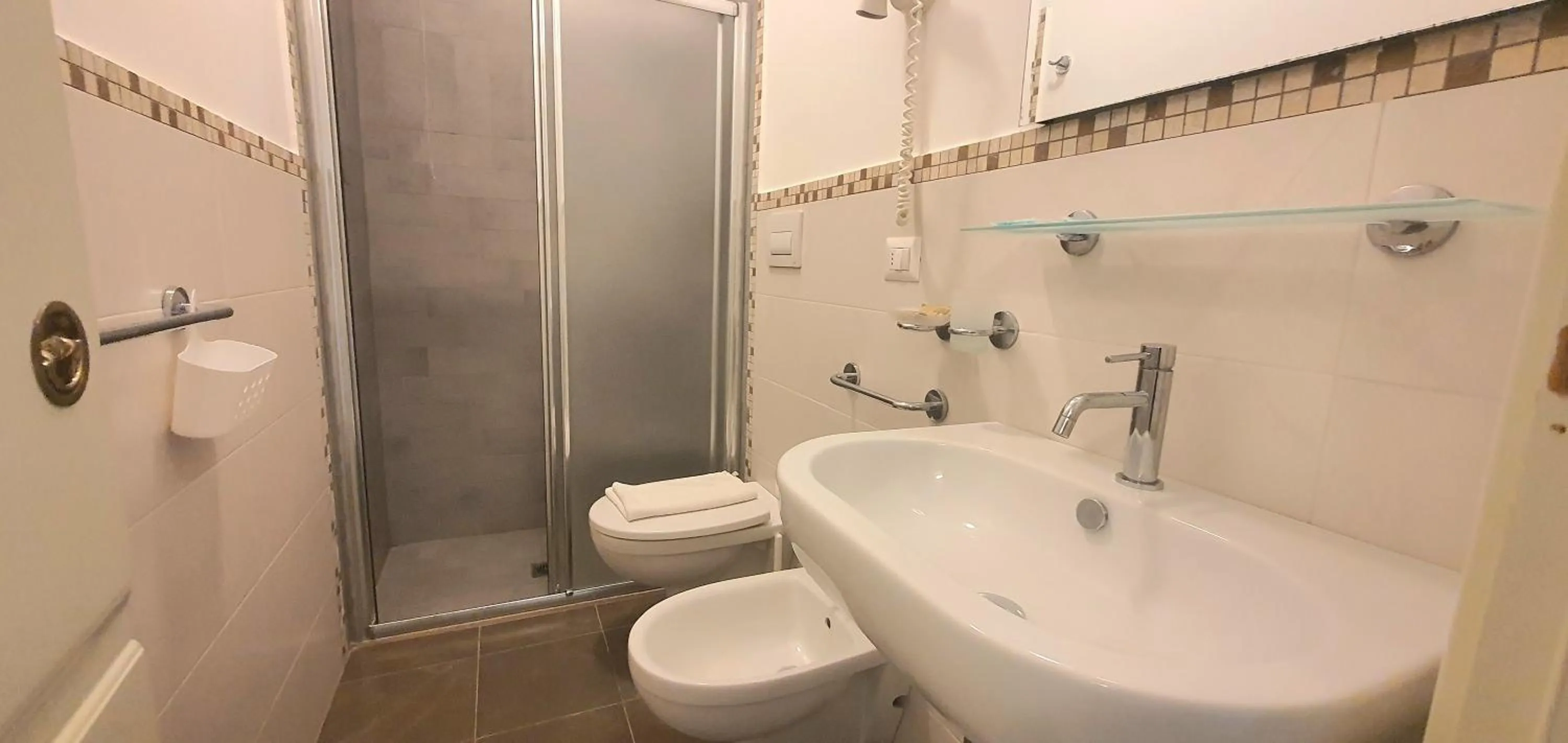 Shower in Agriturismo Il Trappeto