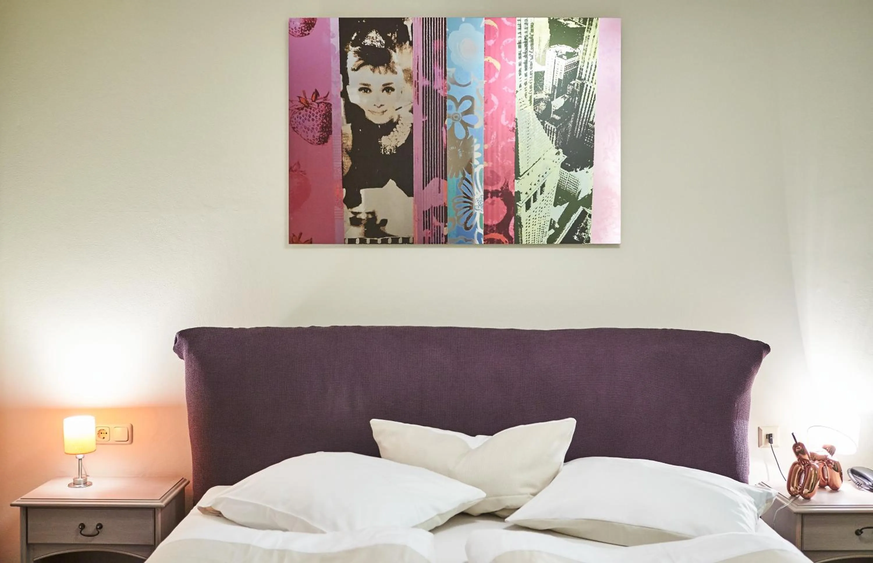 Bedroom, Bed in THOMSN Central Hotel & Appartements