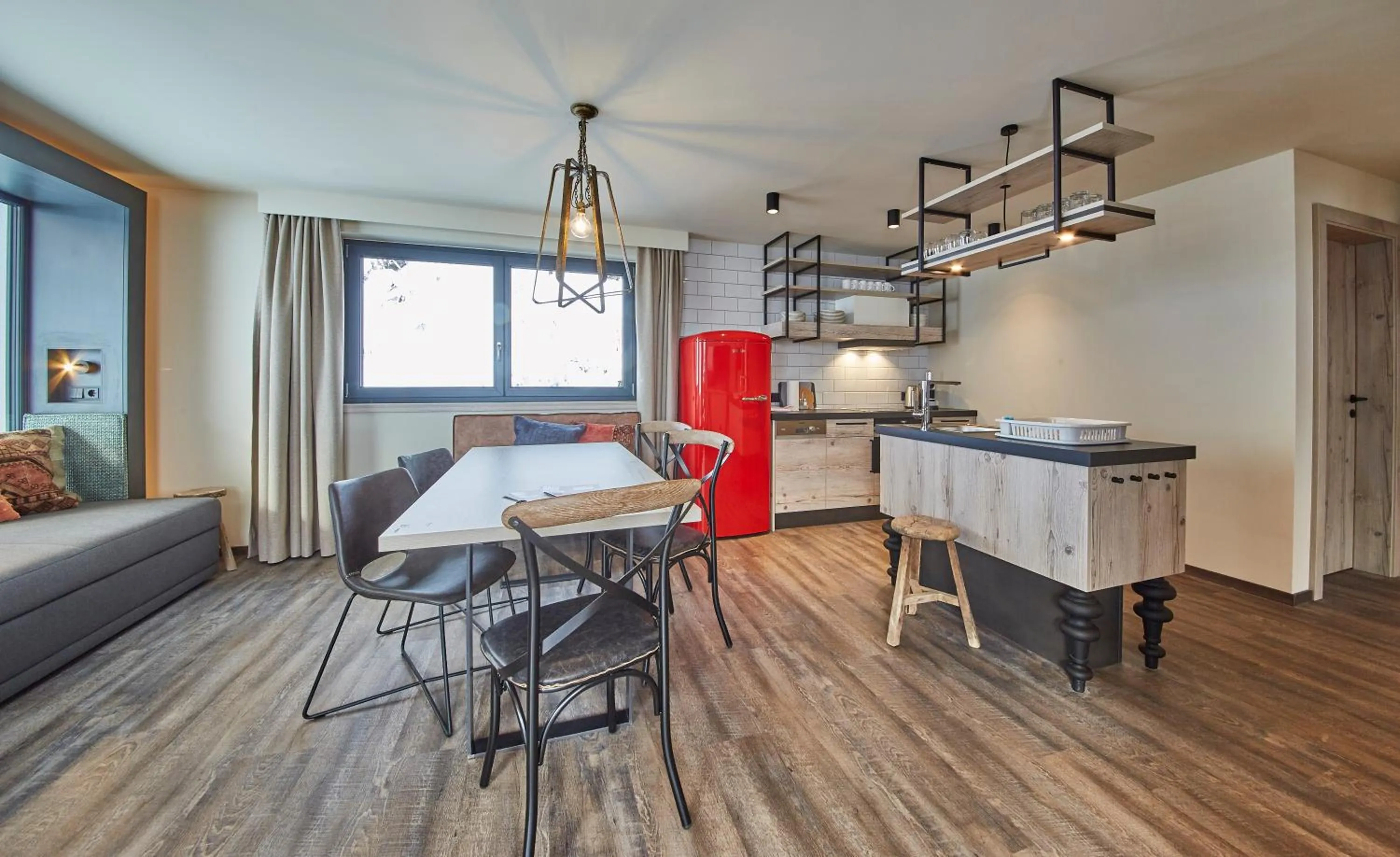 Kitchen or kitchenette in THOMSN Central Hotel & Appartements