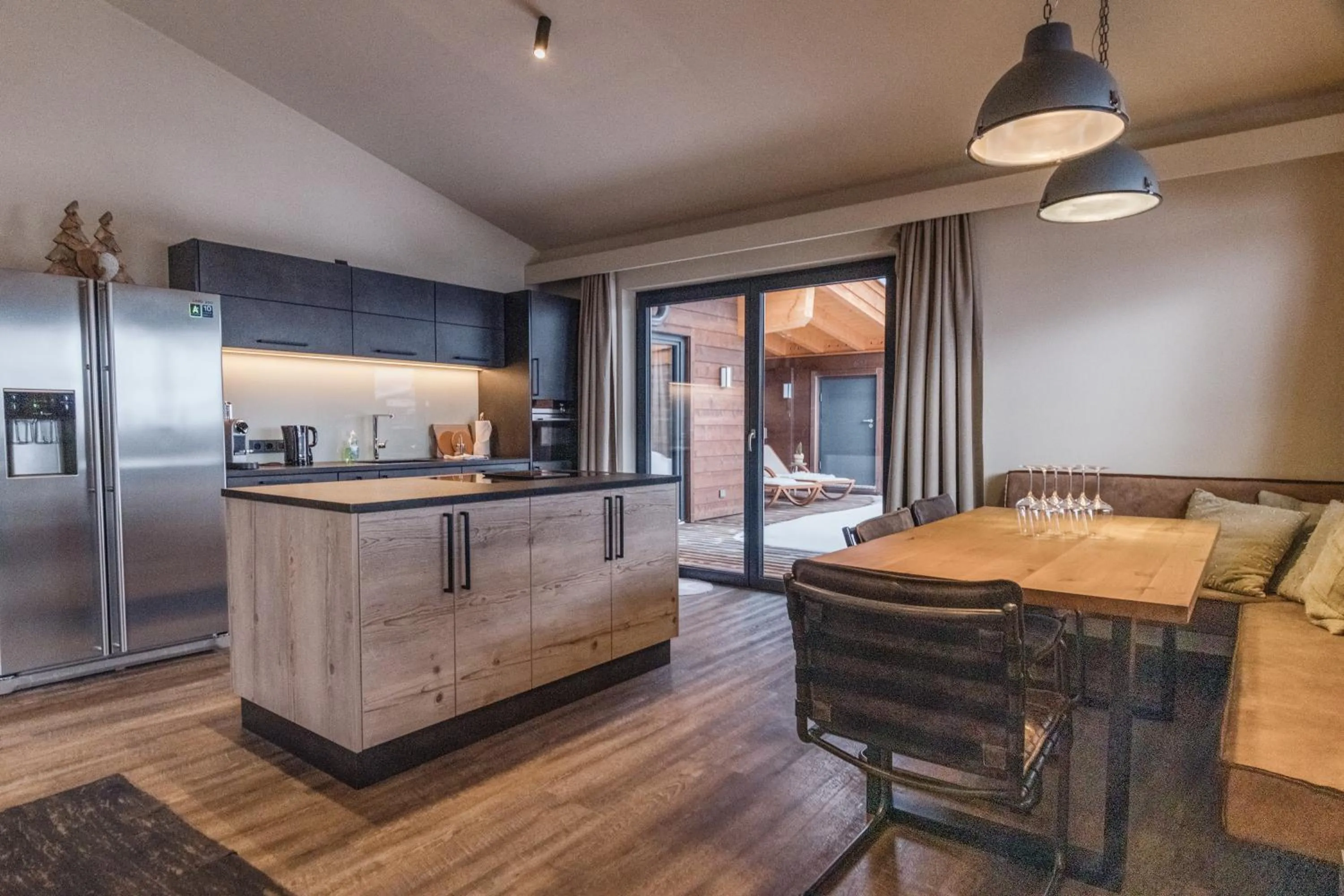 Dining area in THOMSN Central Hotel & Appartements