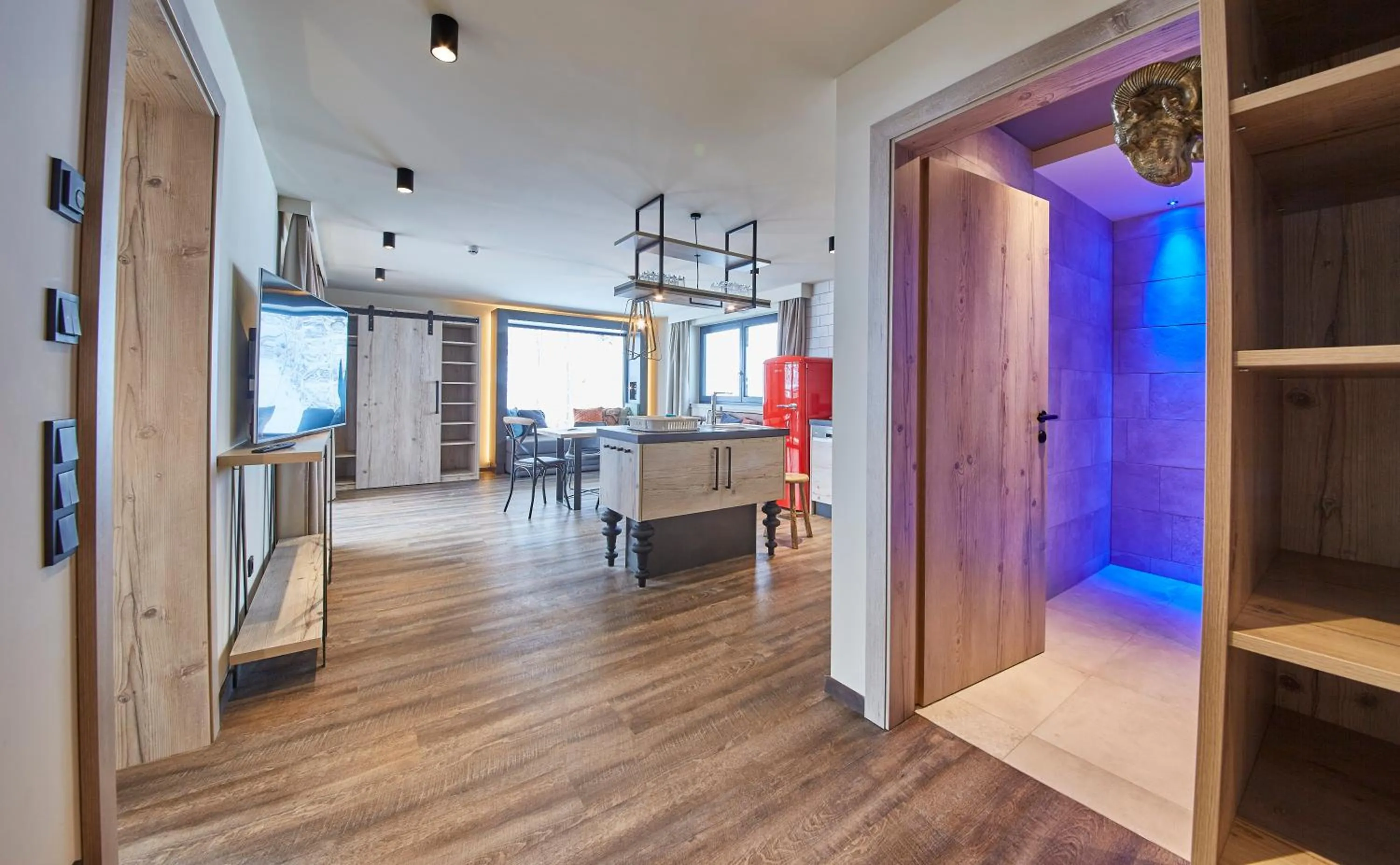 Kitchen or kitchenette in THOMSN Central Hotel & Appartements