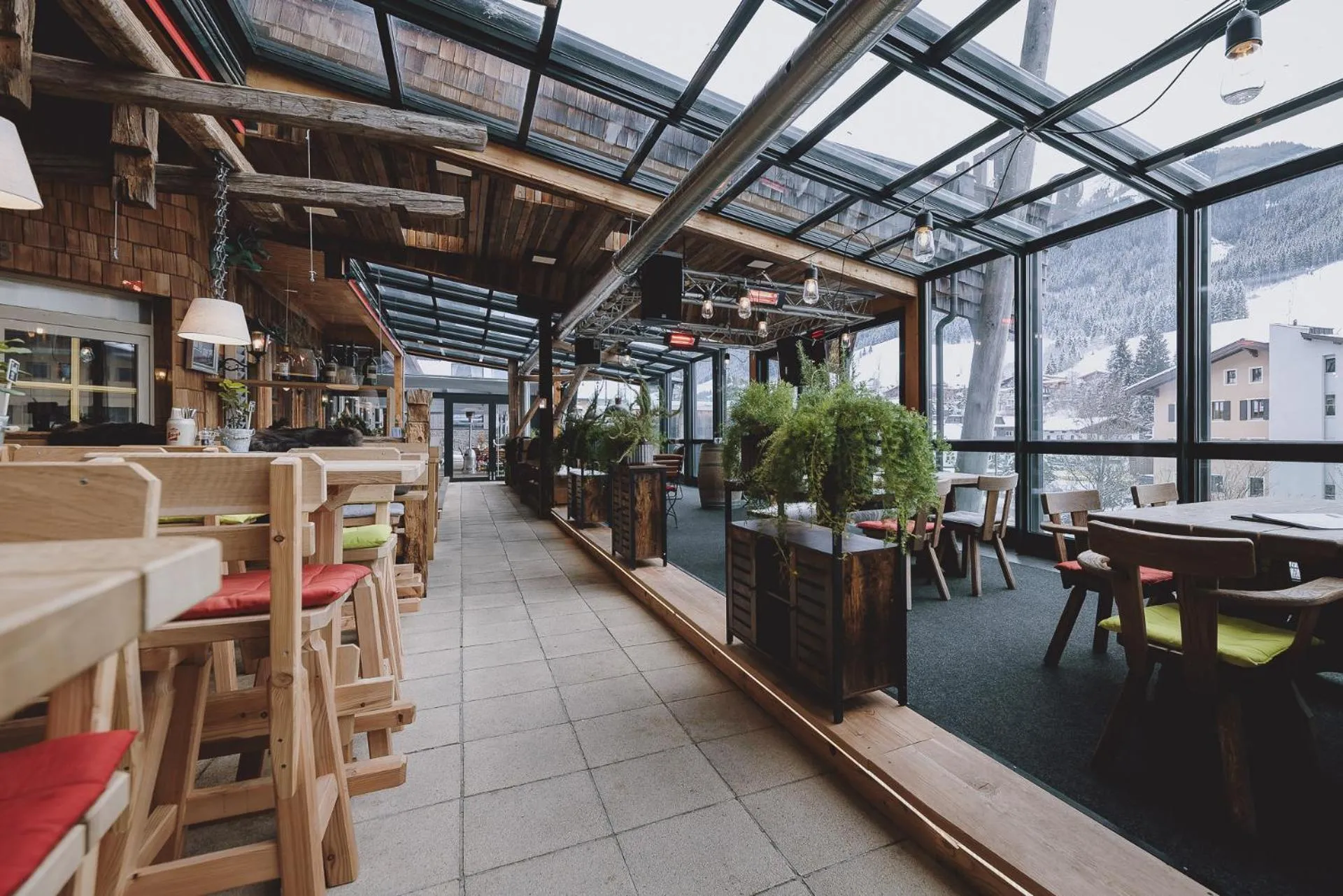 Restaurant/places to eat in THOMSN Central Hotel & Appartements