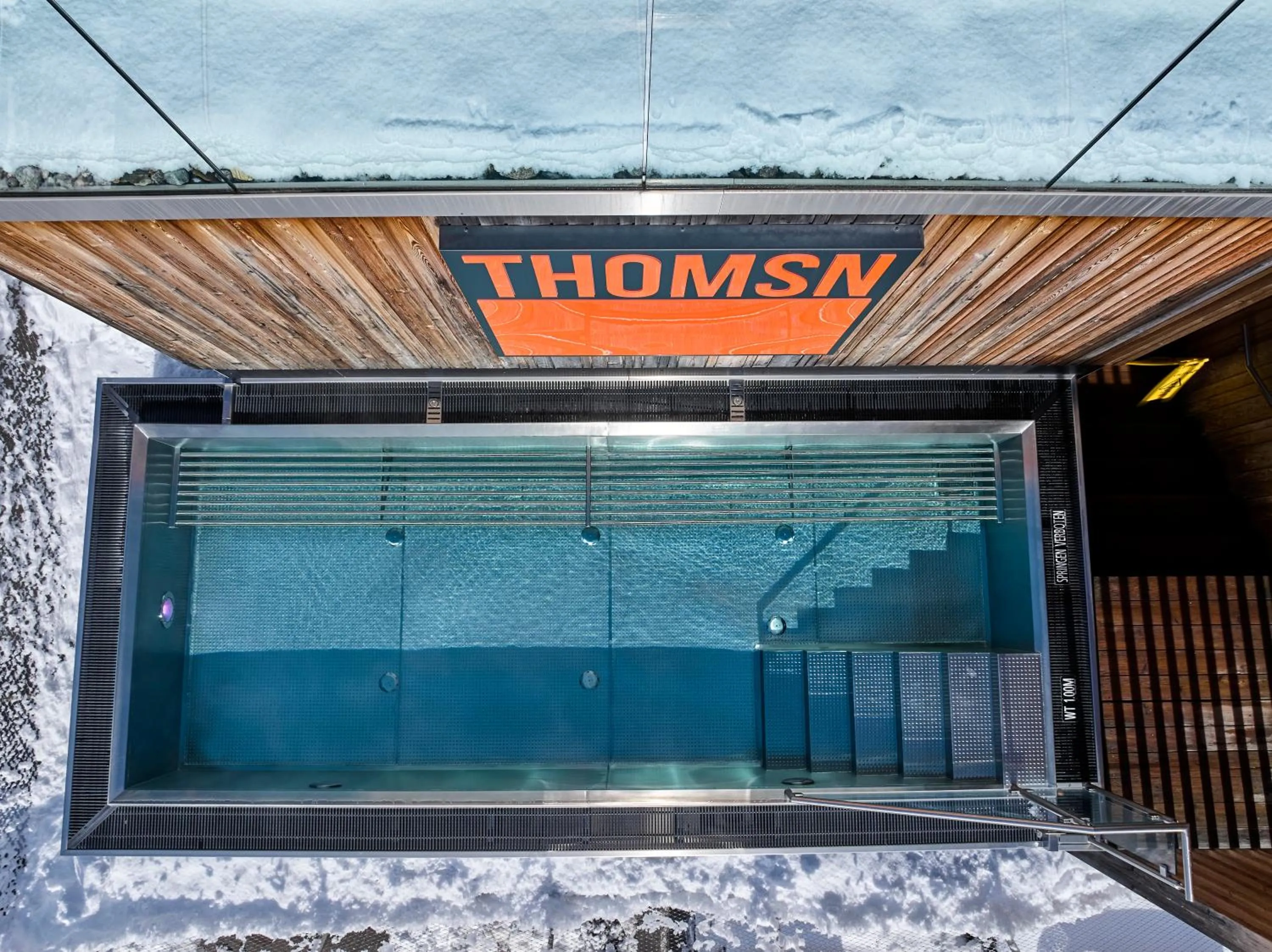 Swimming pool in THOMSN Central Hotel & Appartements