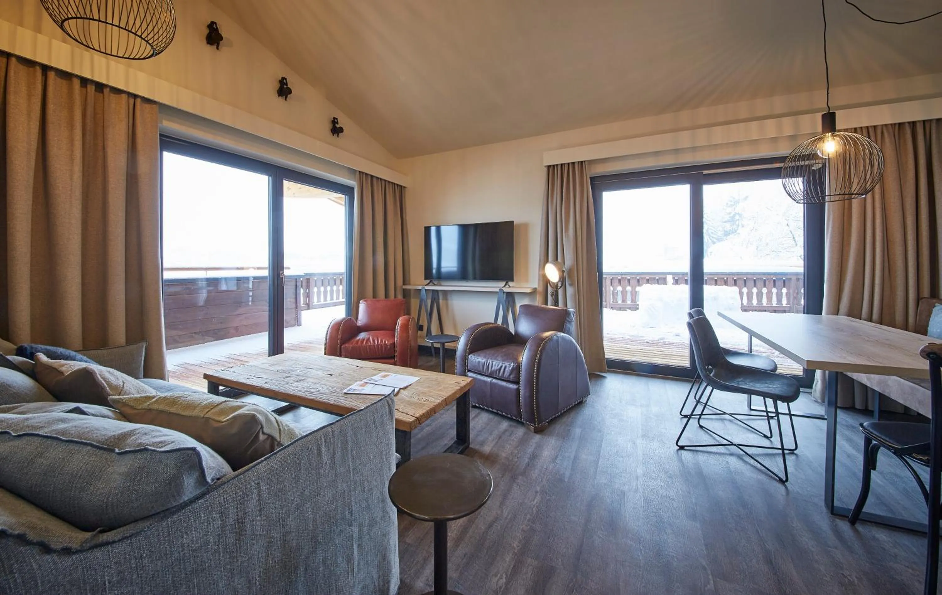 Living room, Bed in THOMSN Central Hotel & Appartements