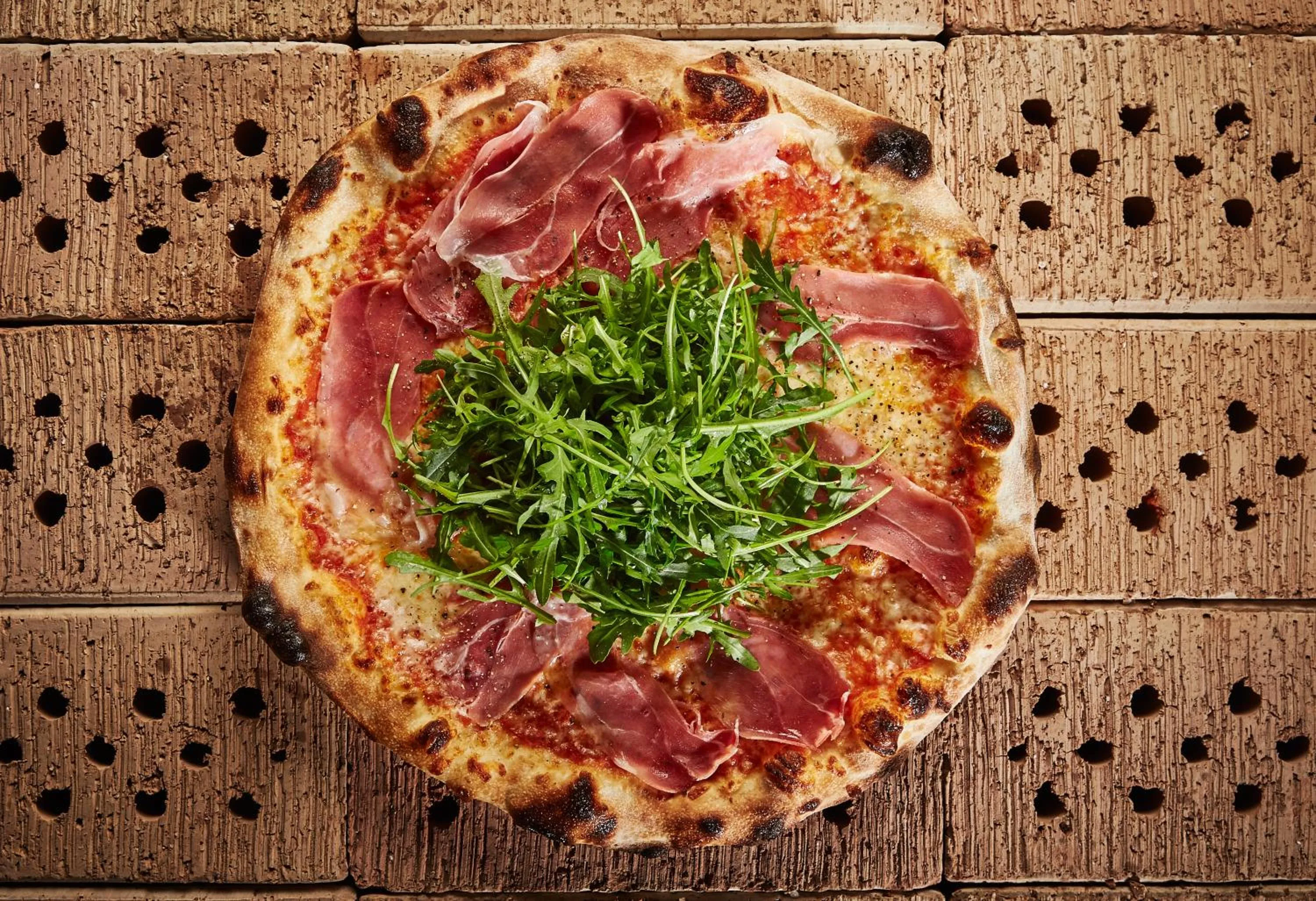 Food and drinks in THOMSN Central Hotel & Appartements