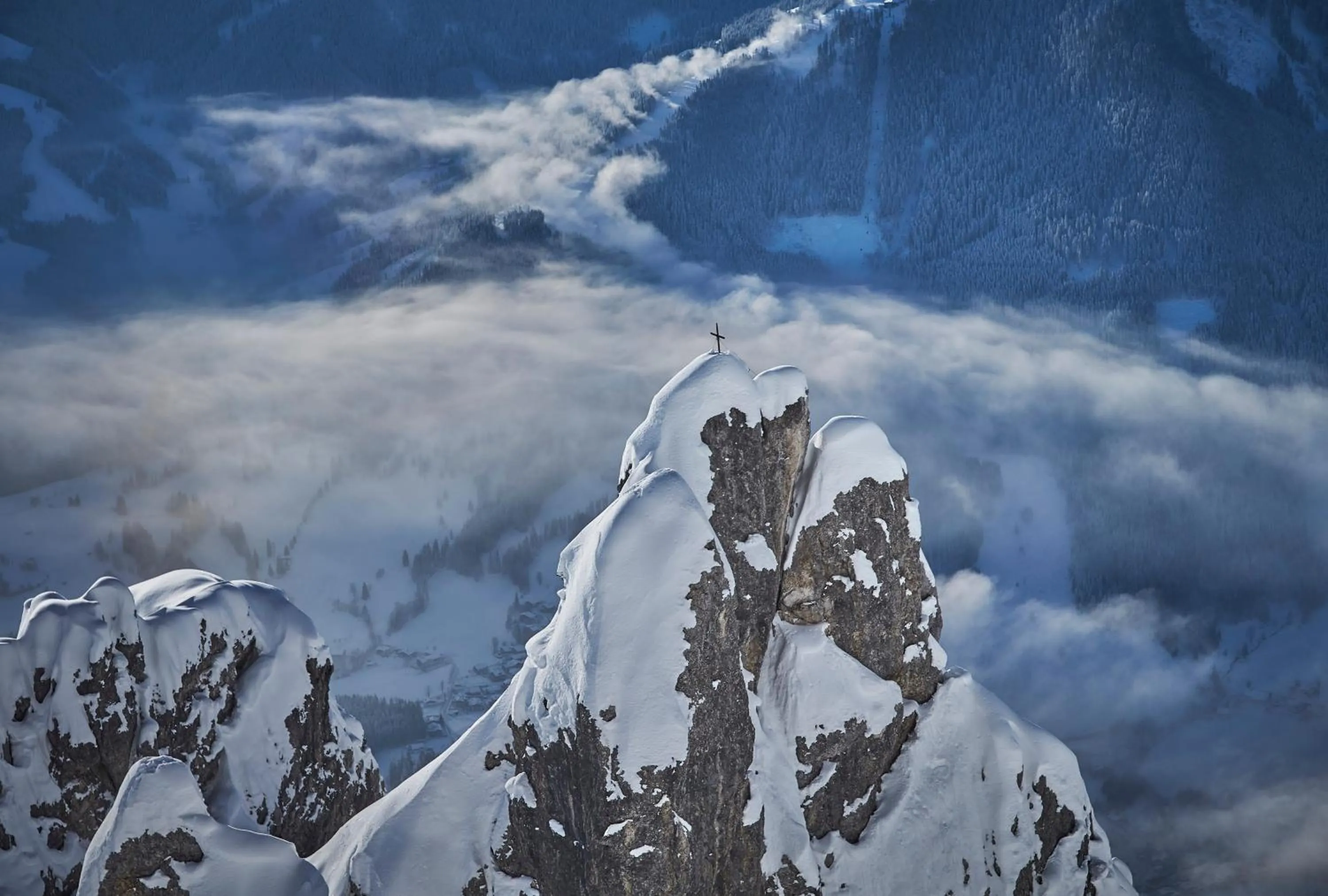 Skiing in THOMSN Central Hotel & Appartements