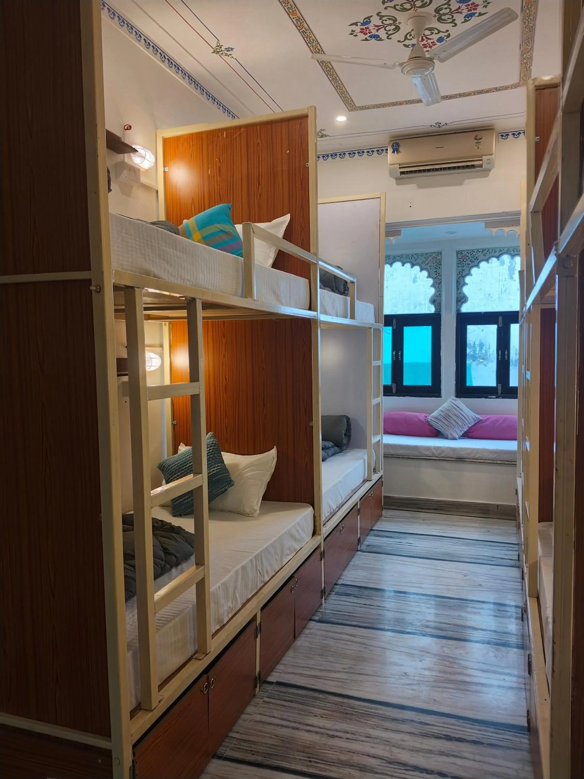 Bed in Madpackers Udaipur