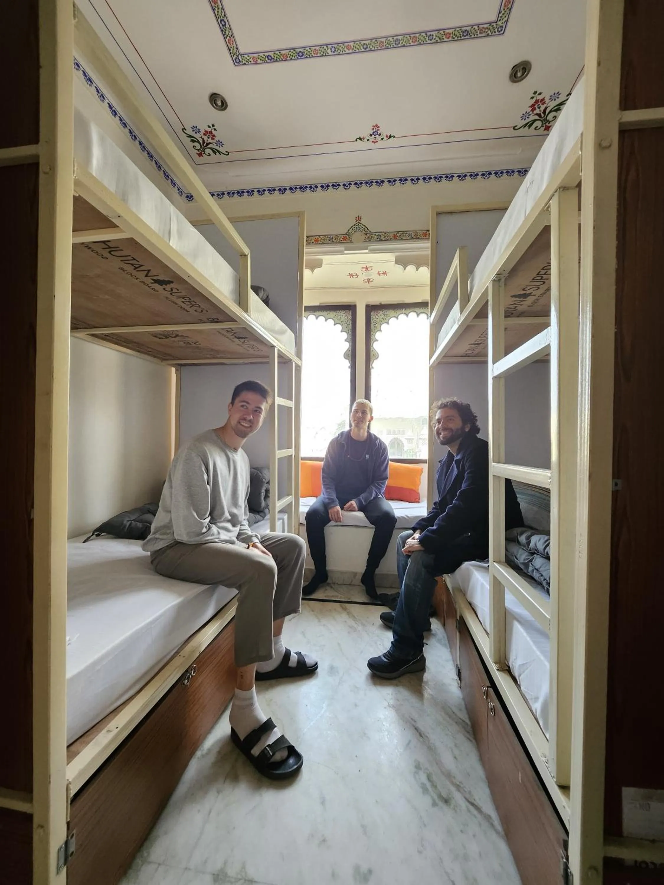 bunk bed, Bed in Madpackers Udaipur