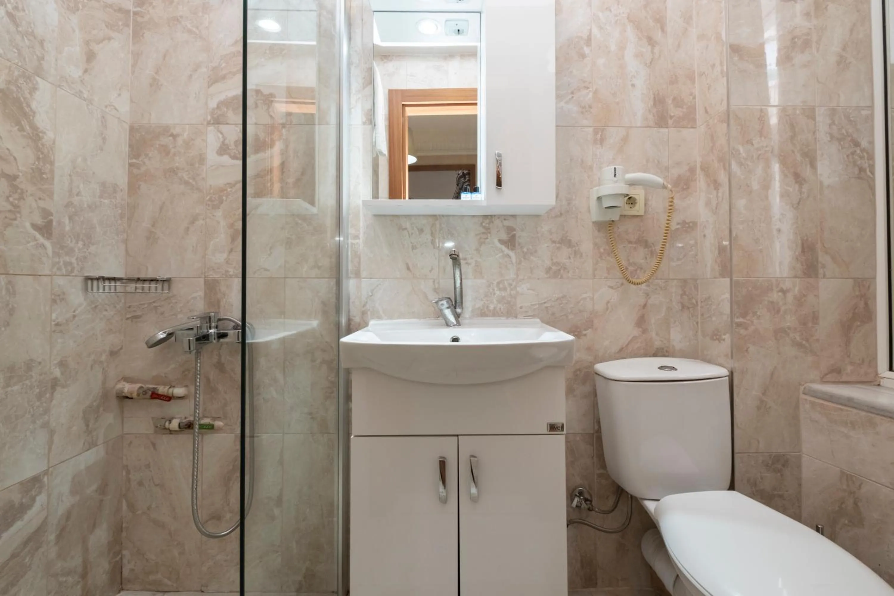 Bathroom in Sisli MLS Hotel