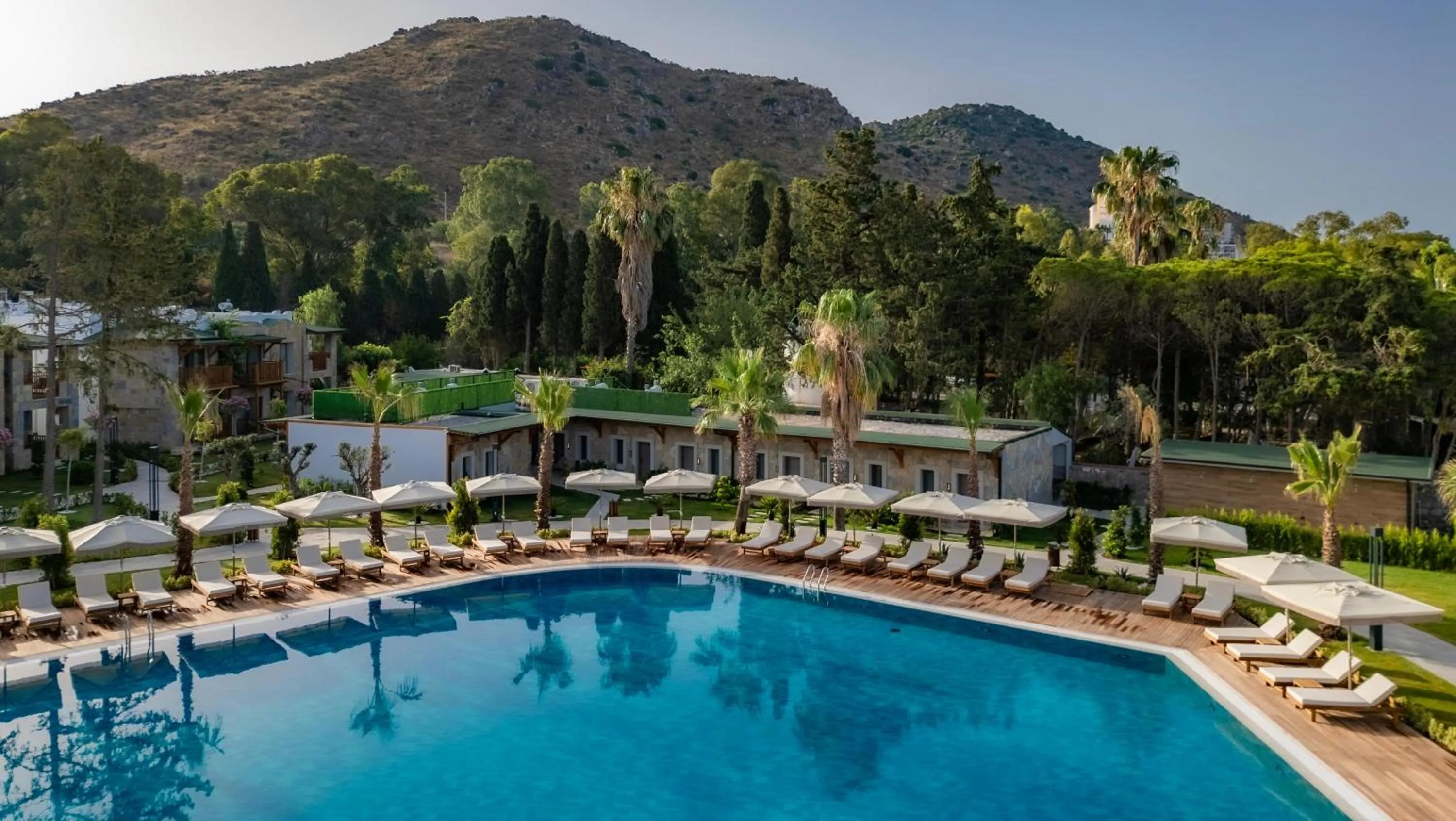Swimming pool in Suum Bodrum Hotel & Beach - Adult Only