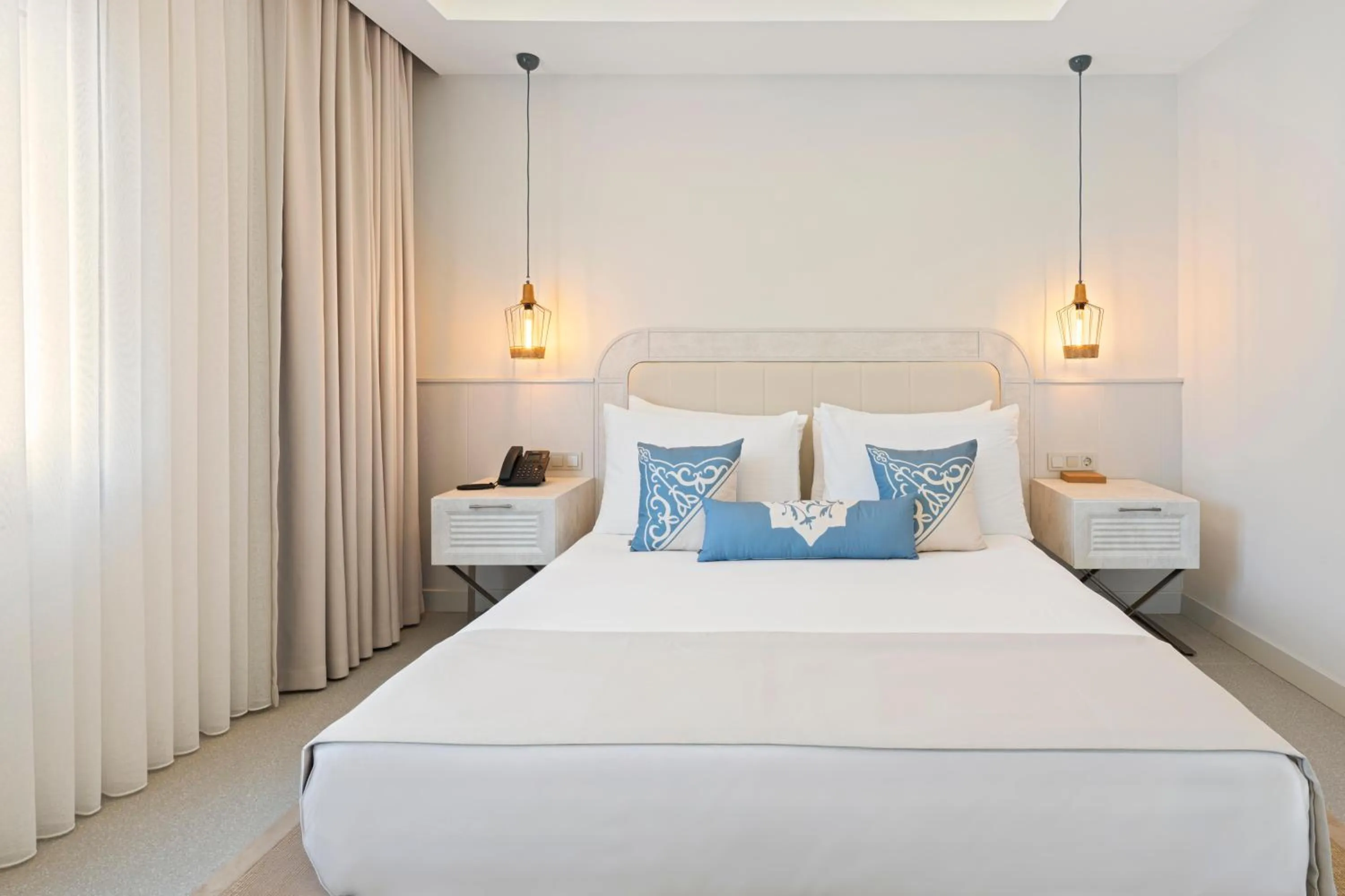 Photo of the whole room, Bed in Suum Bodrum Hotel & Beach - Adult Only