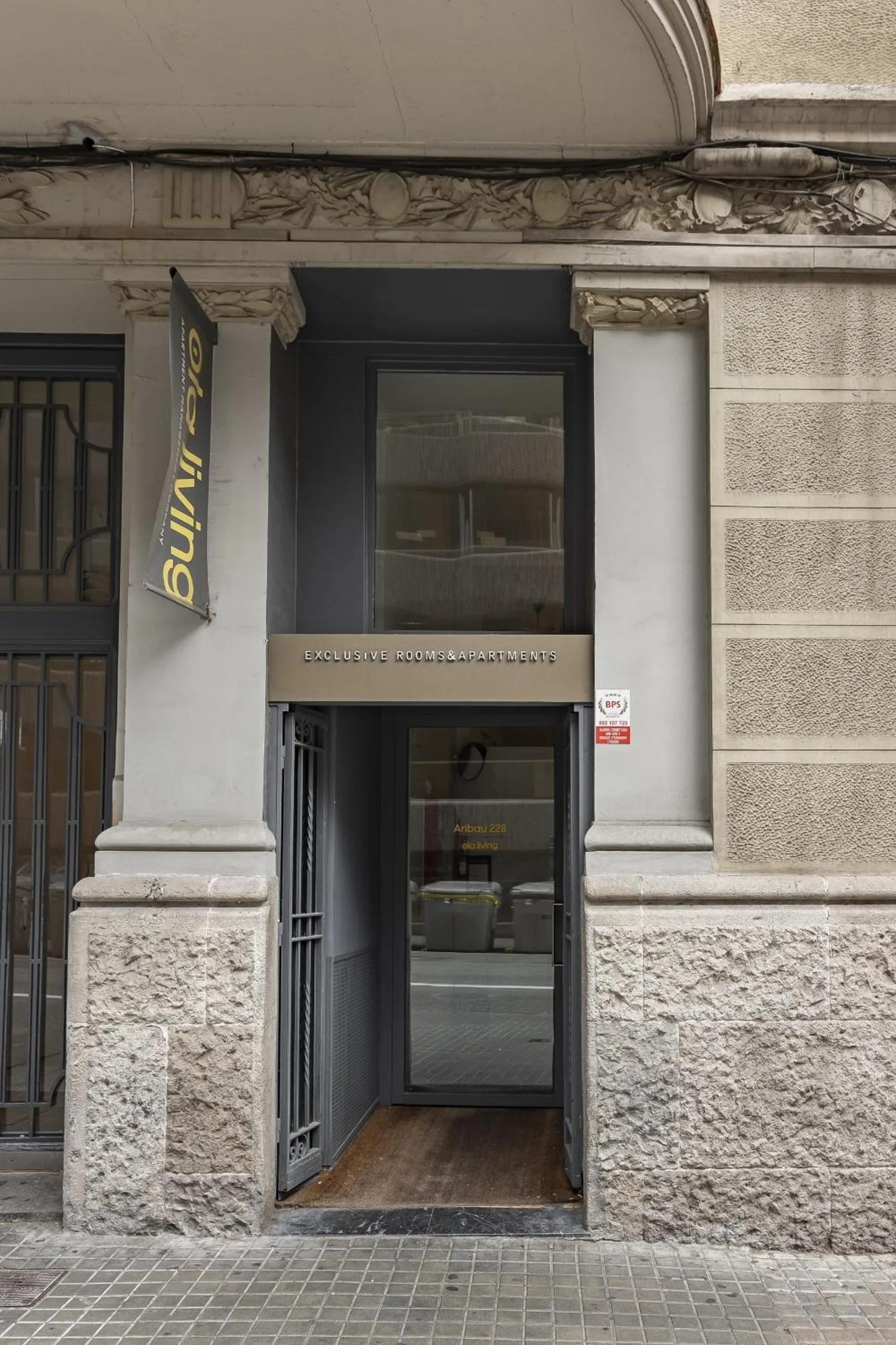 Property building in Ola Living Hostal Diagonal