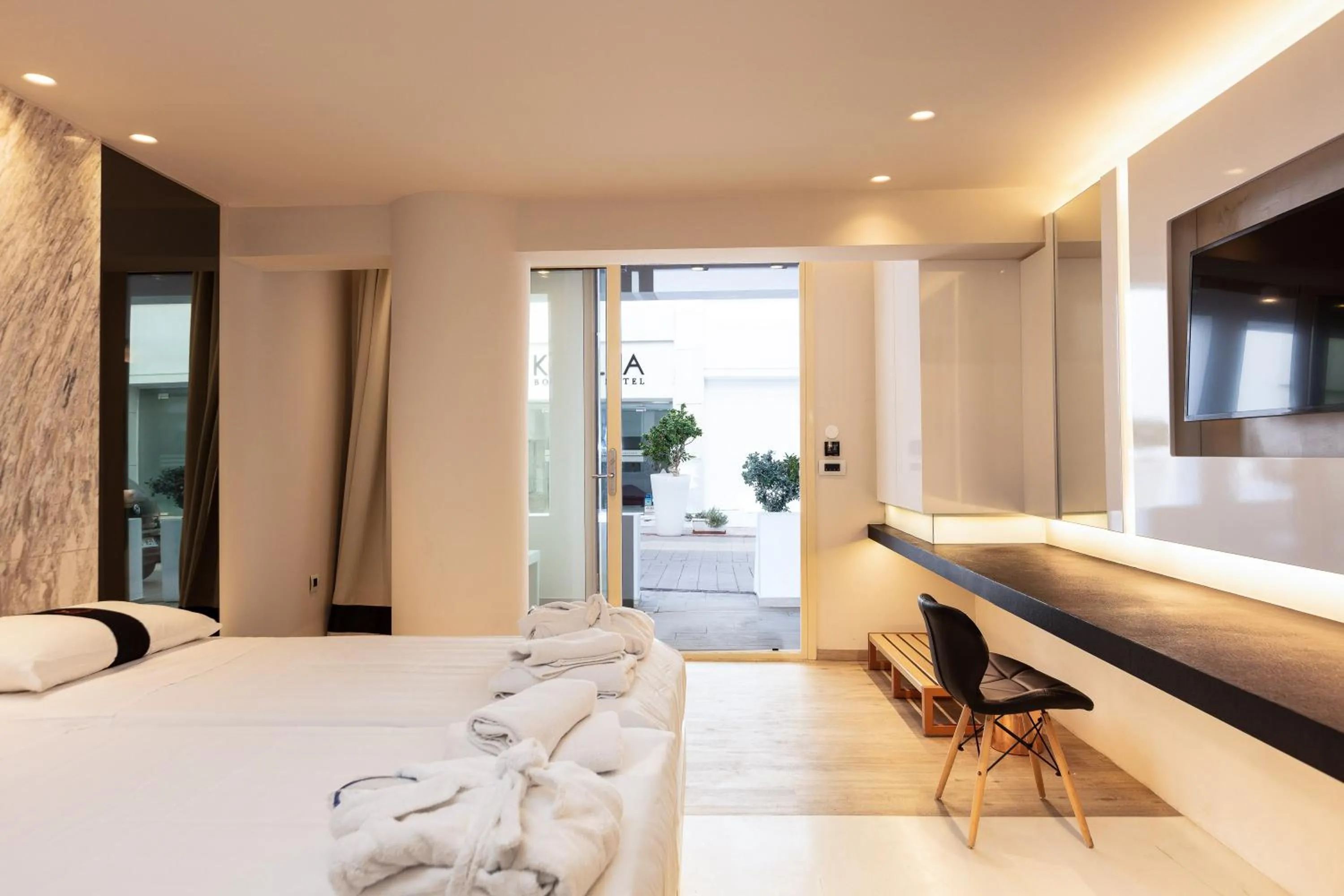 Bedroom, Bed in Kahlua Boutique Hotel - Adults Only