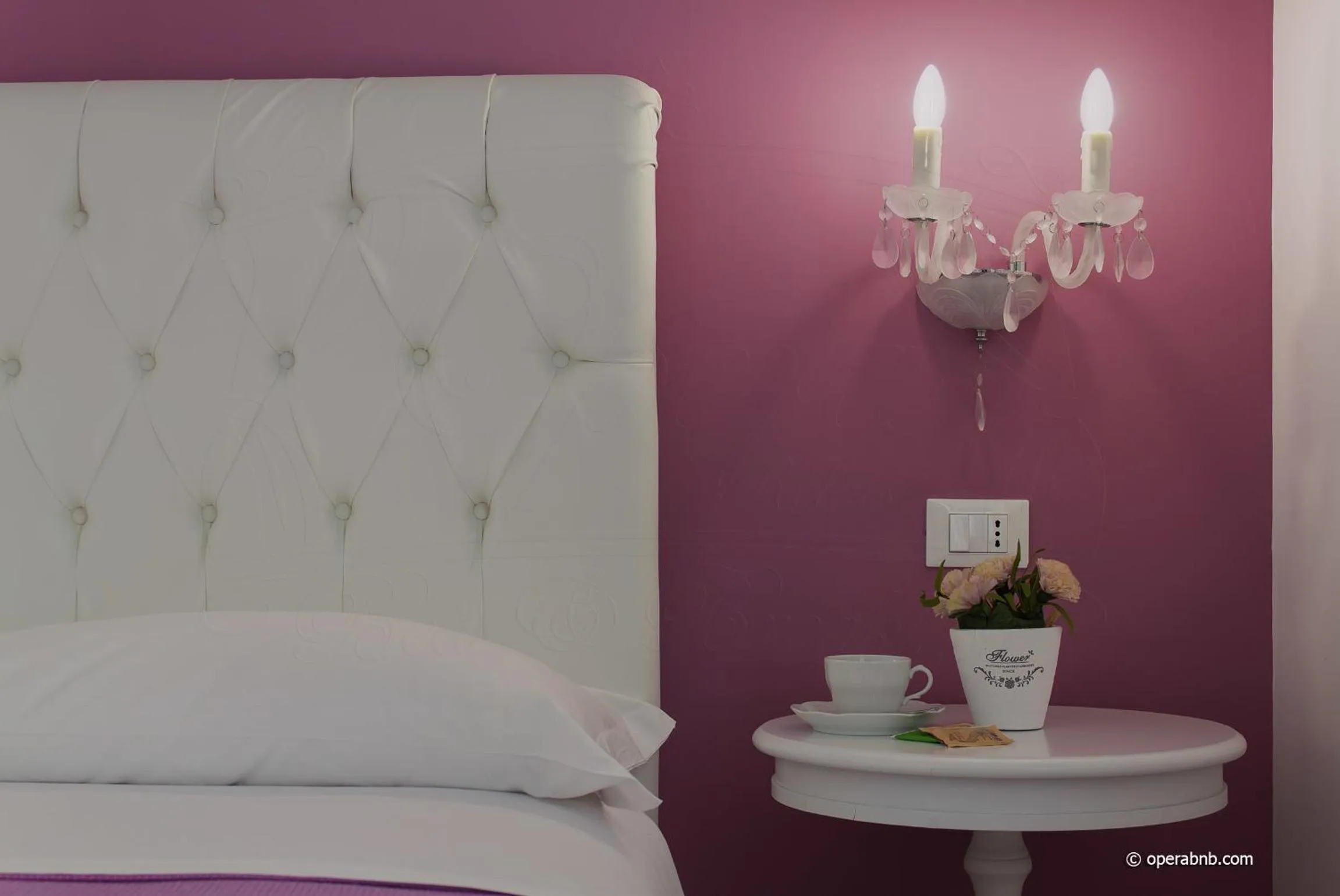 Other, Bed in Opera Relais