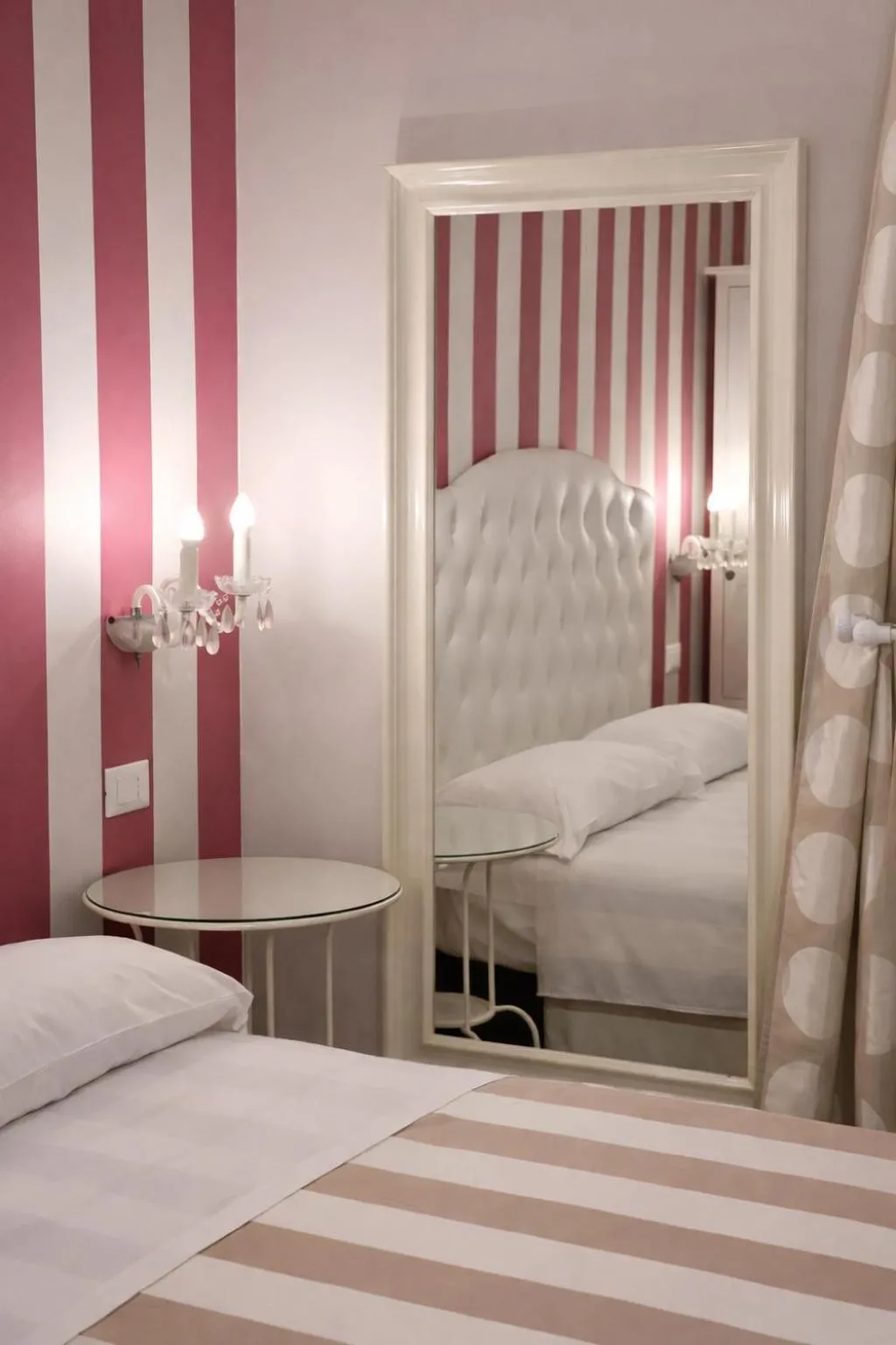 Bedroom, Bed in Opera Relais