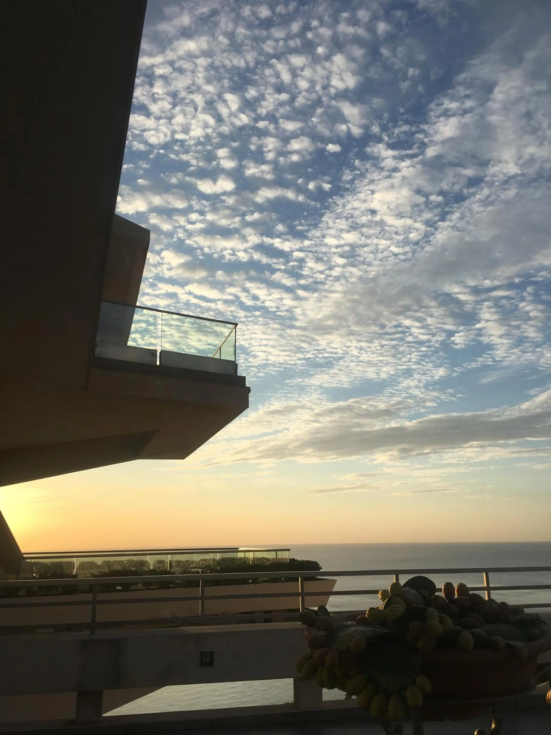 Facade/entrance in Maison Blanche Taormina