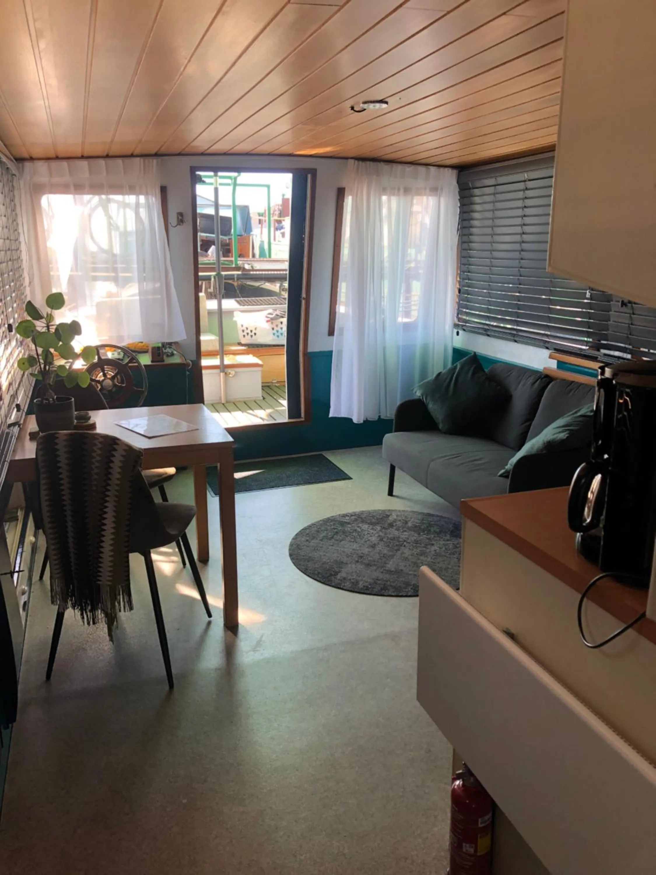 Living room in Floating B&B Amsterdam