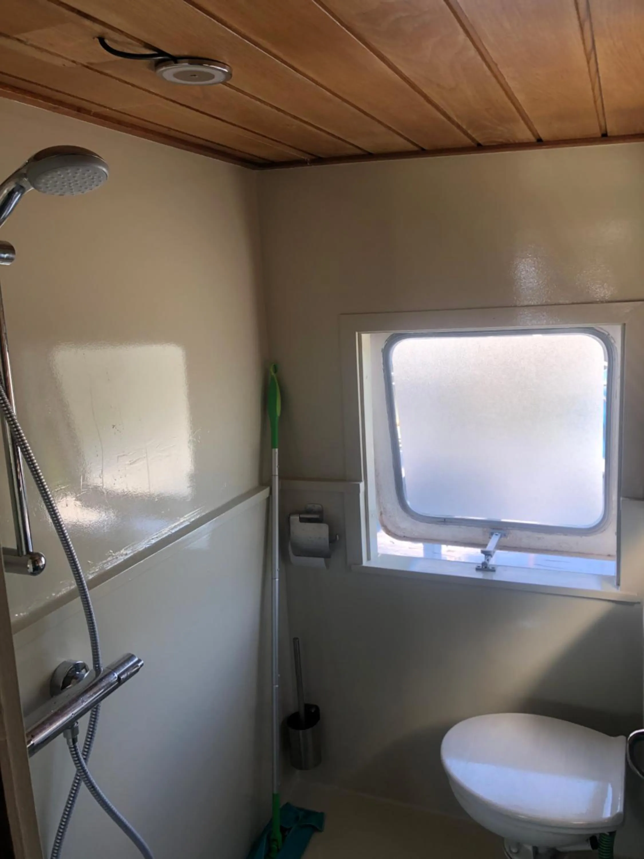 Bathroom in Floating B&B Amsterdam