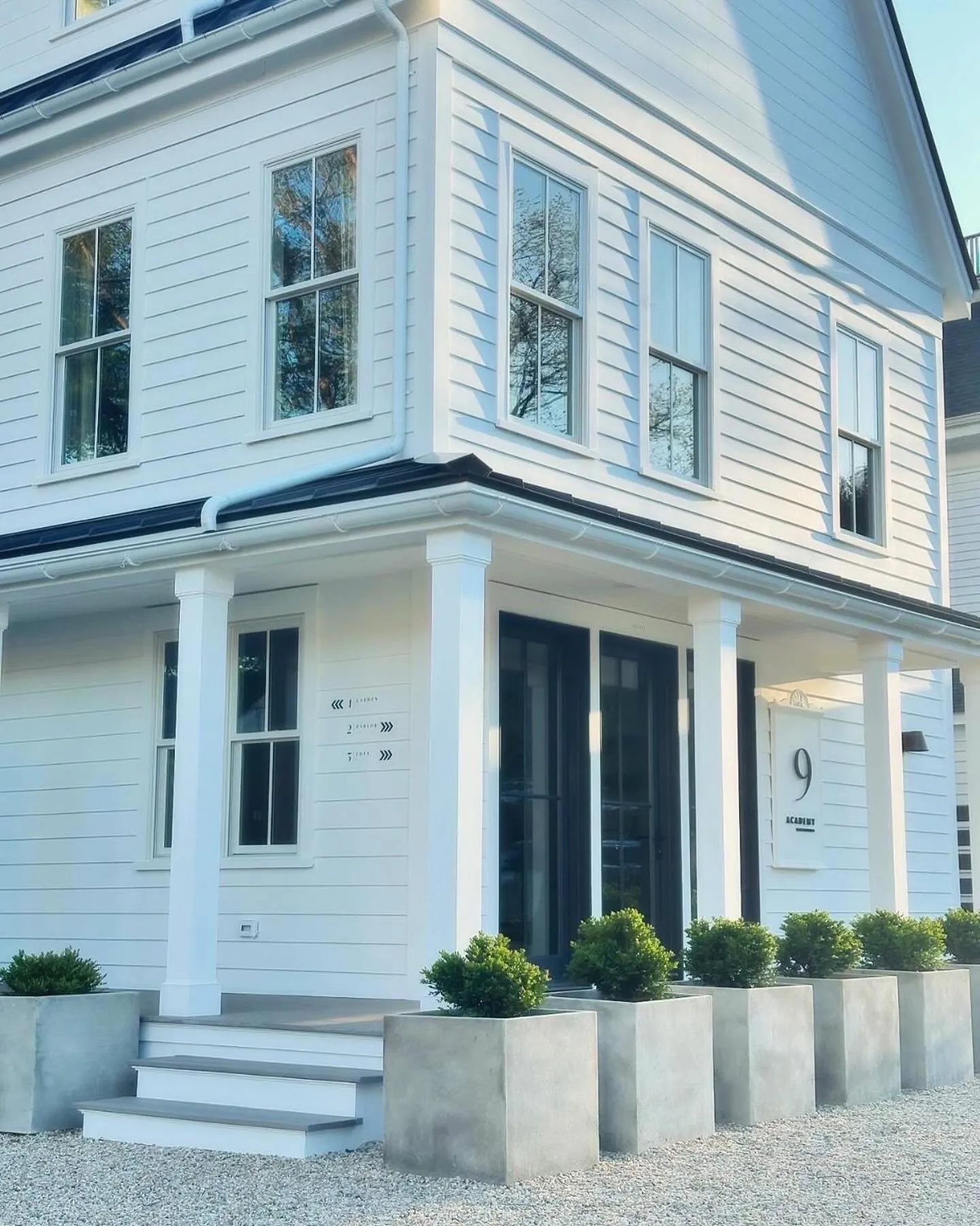 Property building in 9 Academy