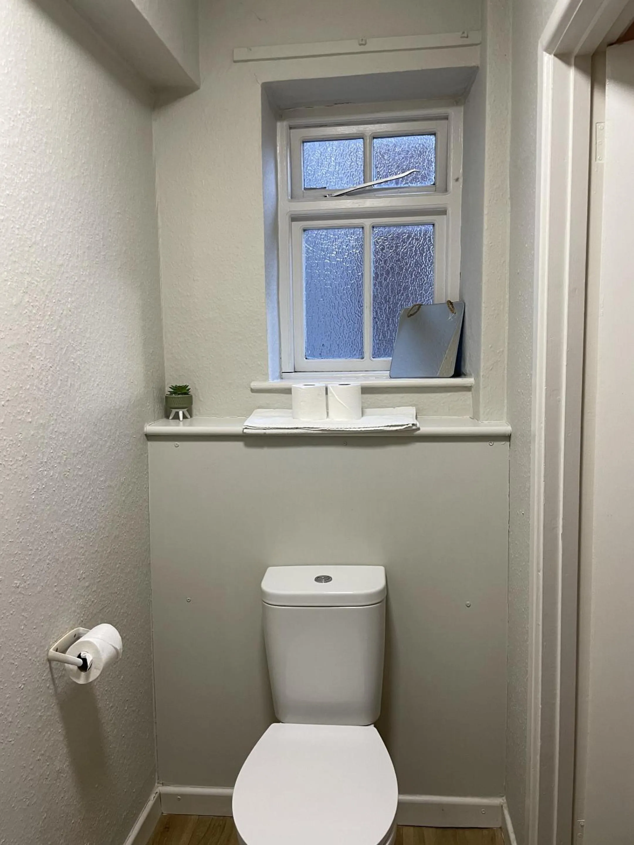 Bathroom in The Old Bell - Warminster