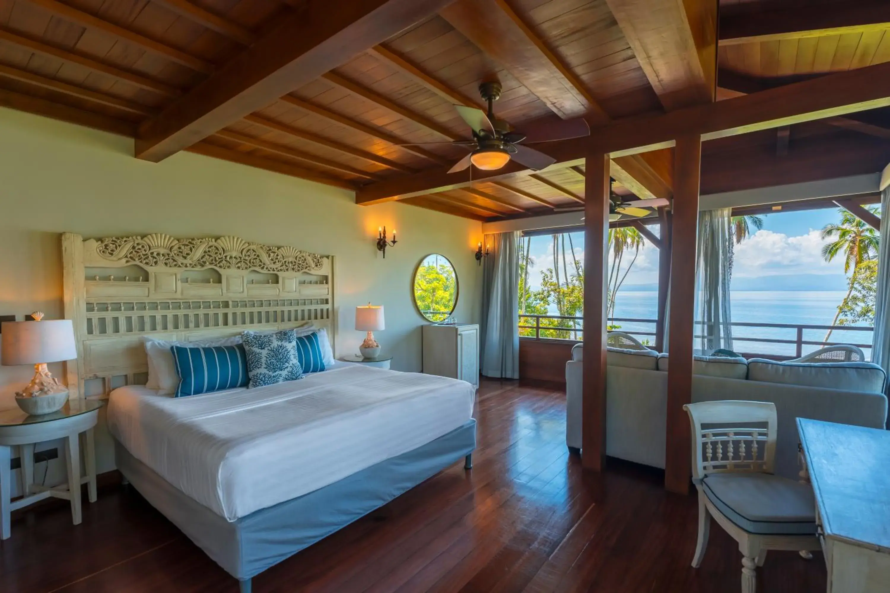 Deluxe Room in Playa Cativo Lodge Deluxe Room in Playa Cativo Lodge