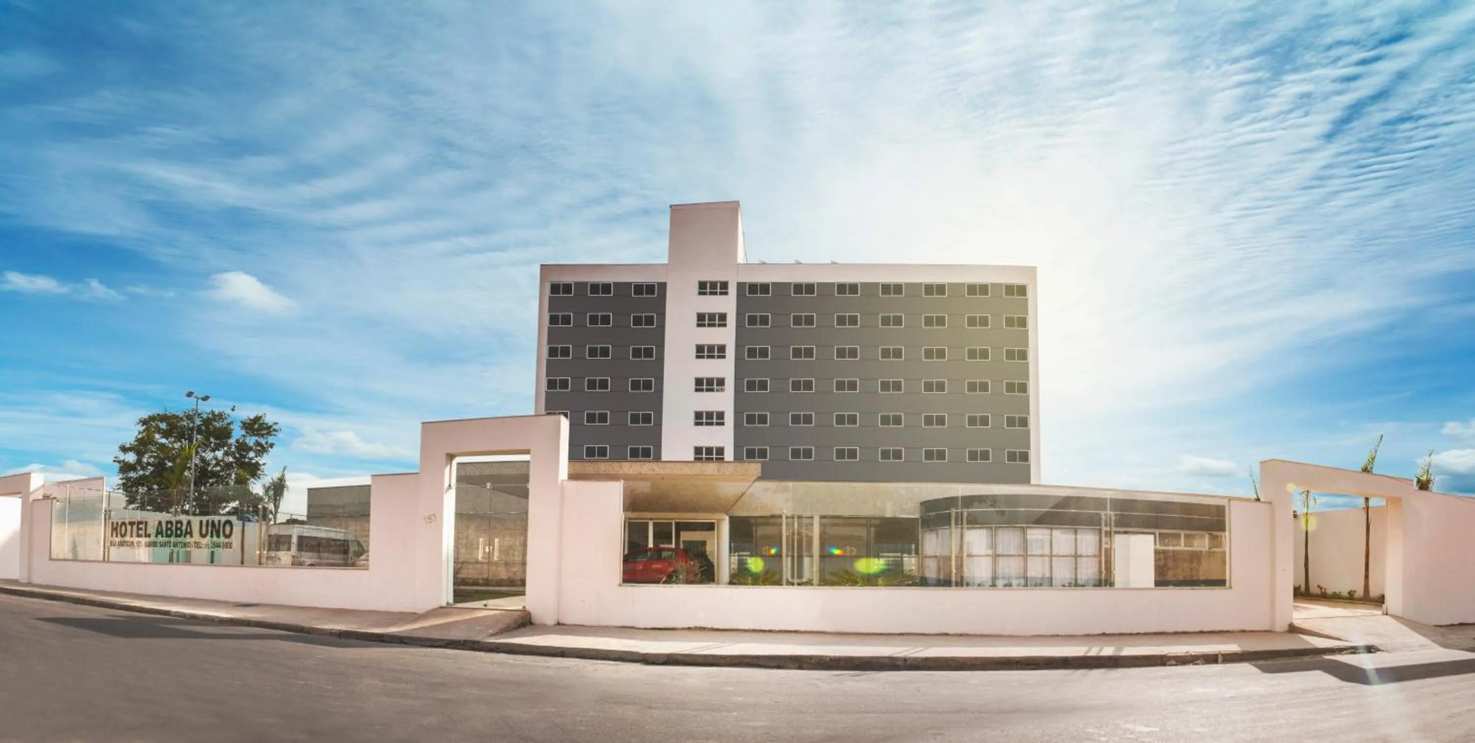 Facade/entrance in Hotel Abba Uno