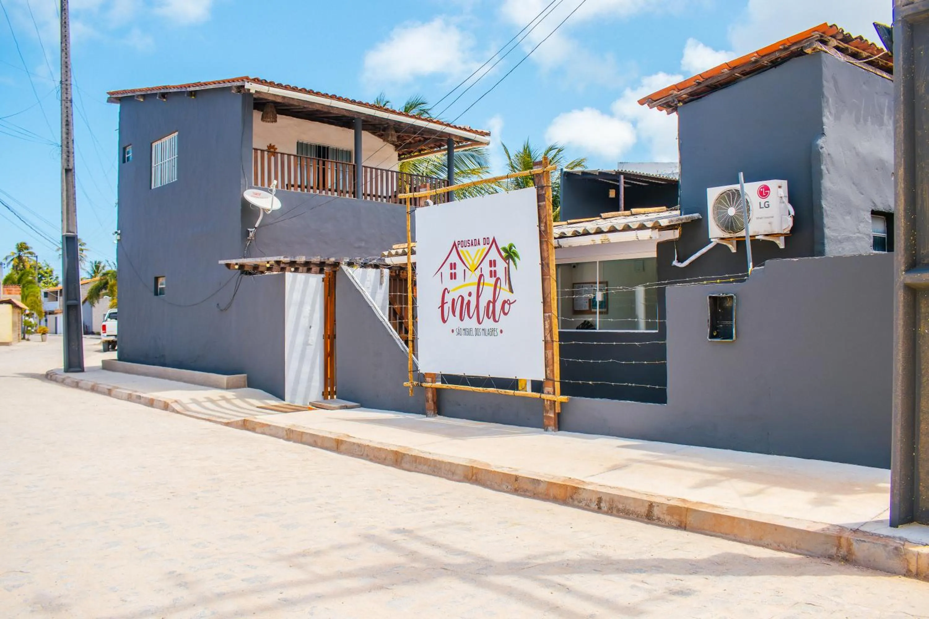 Facade/entrance in Pousada do Enildo