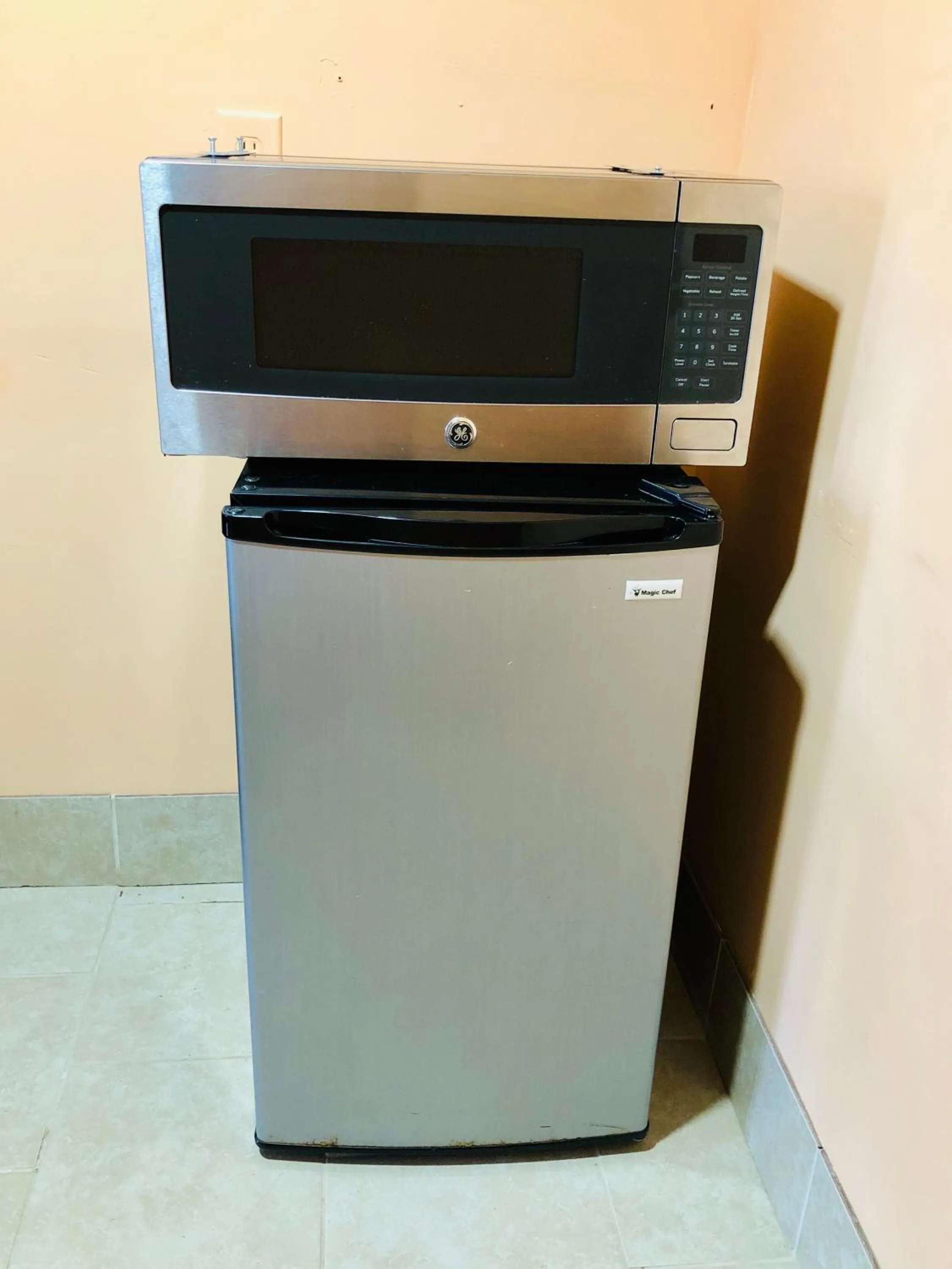 minibar in White Marlin Inn - Virginia Beach