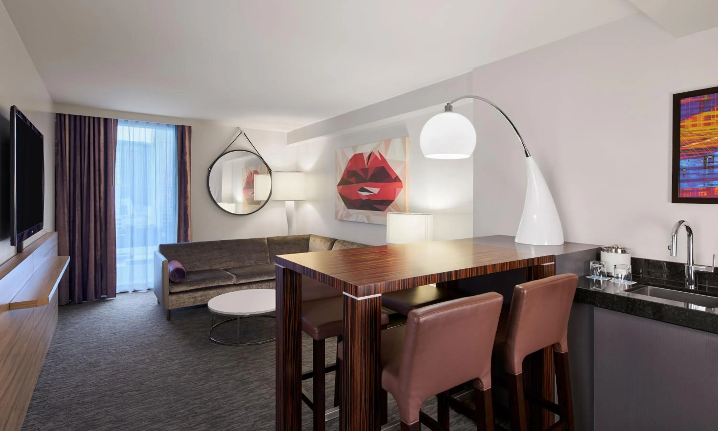 Living room in The LINQ Hotel & Casino, A Caesars Destination