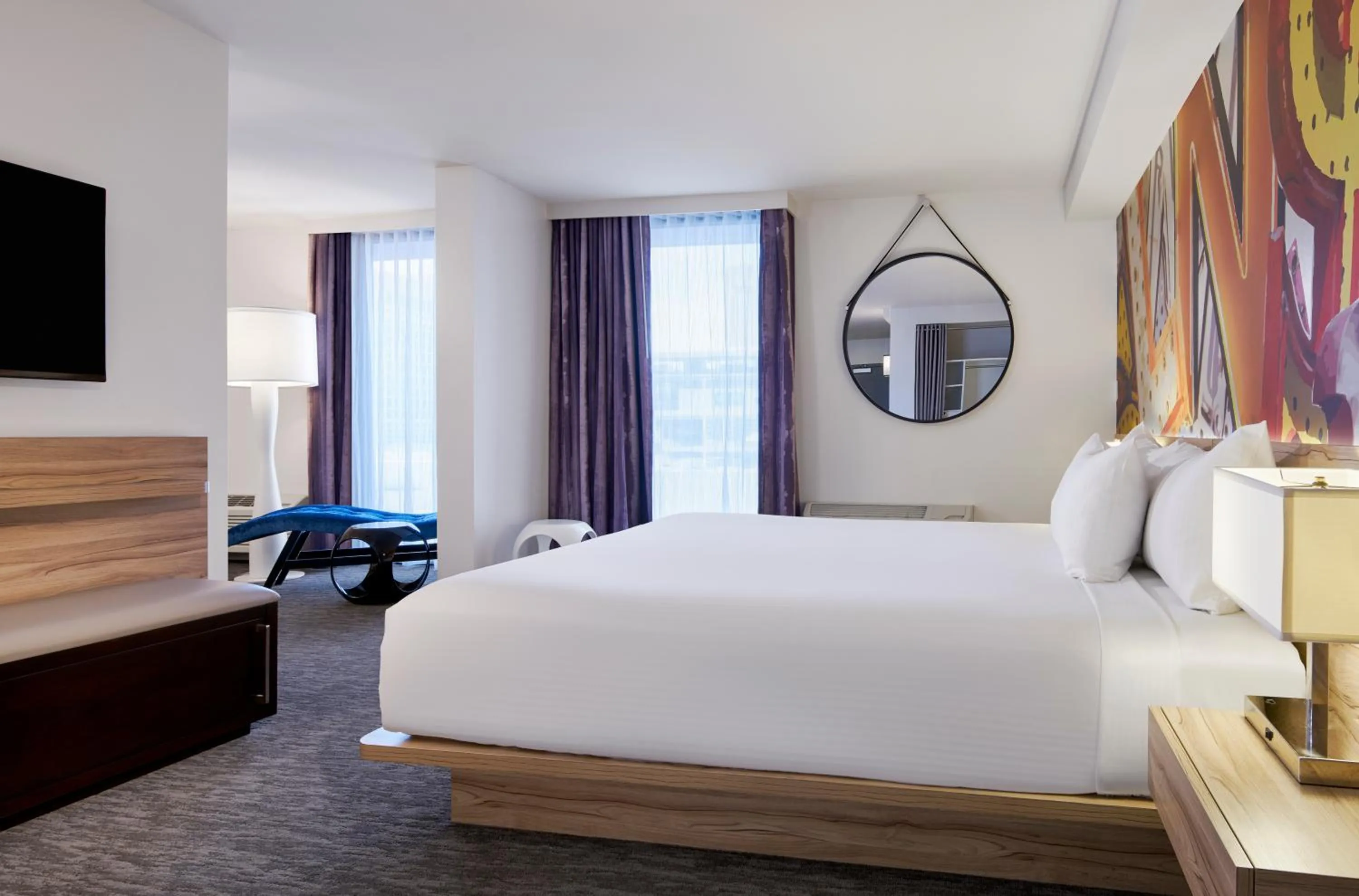 Bedroom, Bed in The LINQ Hotel & Casino, A Caesars Destination
