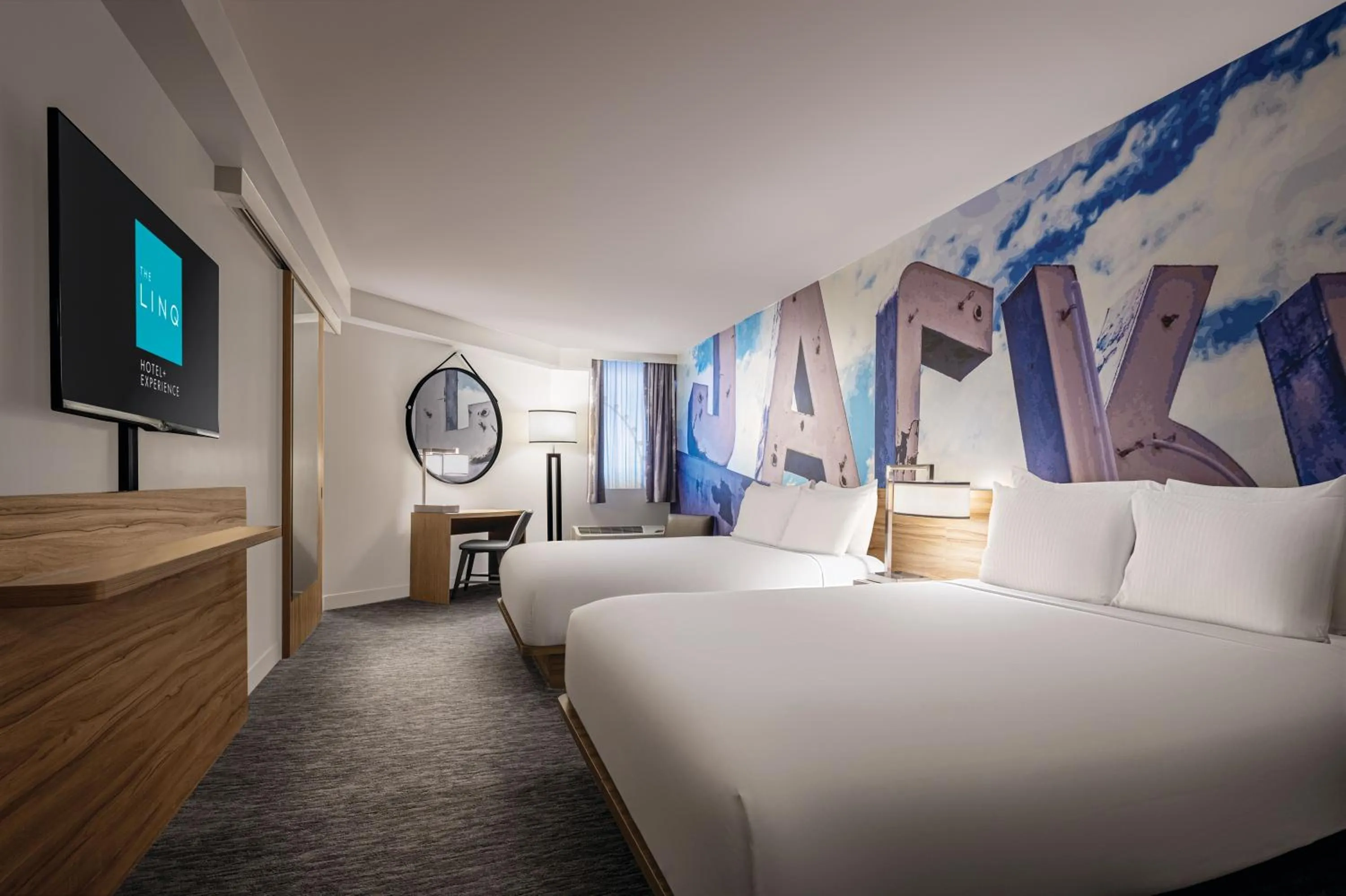 Bedroom, Bed in The LINQ Hotel & Casino, A Caesars Destination