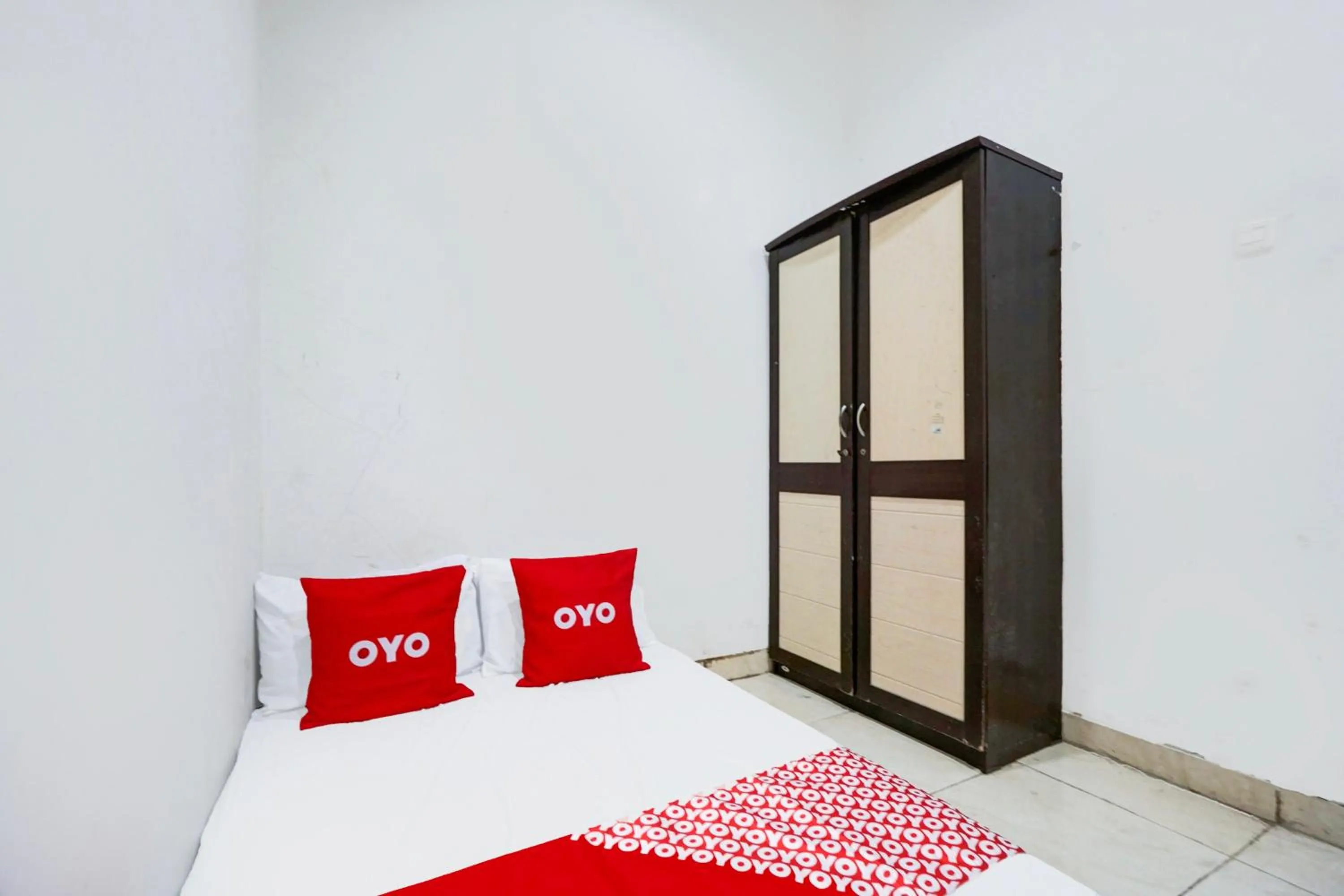 Bedroom, Bed in Hotel O MUMU HOMESTAYNearCarnival Park Surabaya