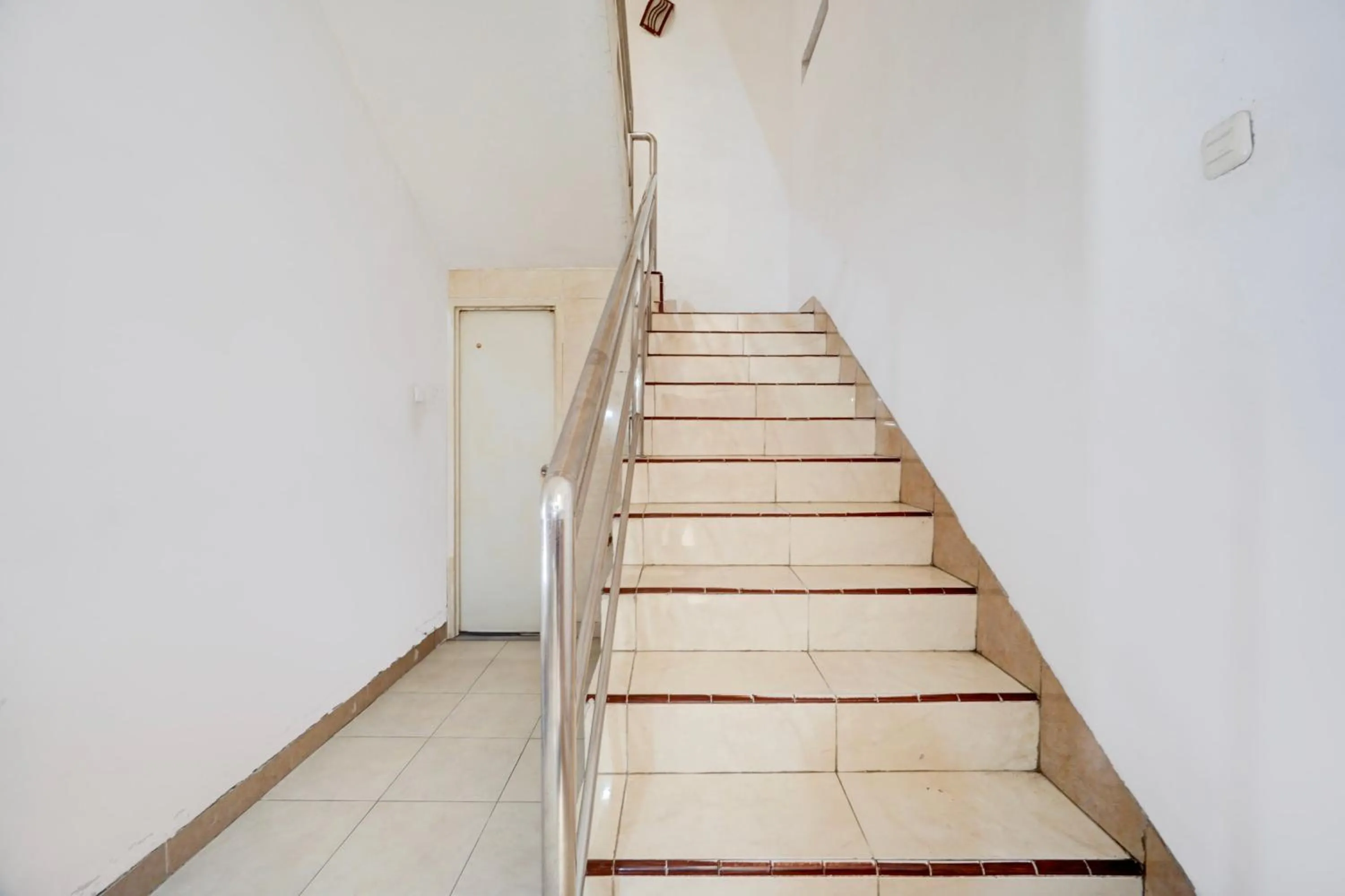 Lobby or reception in Hotel O MUMU HOMESTAYNearCarnival Park Surabaya