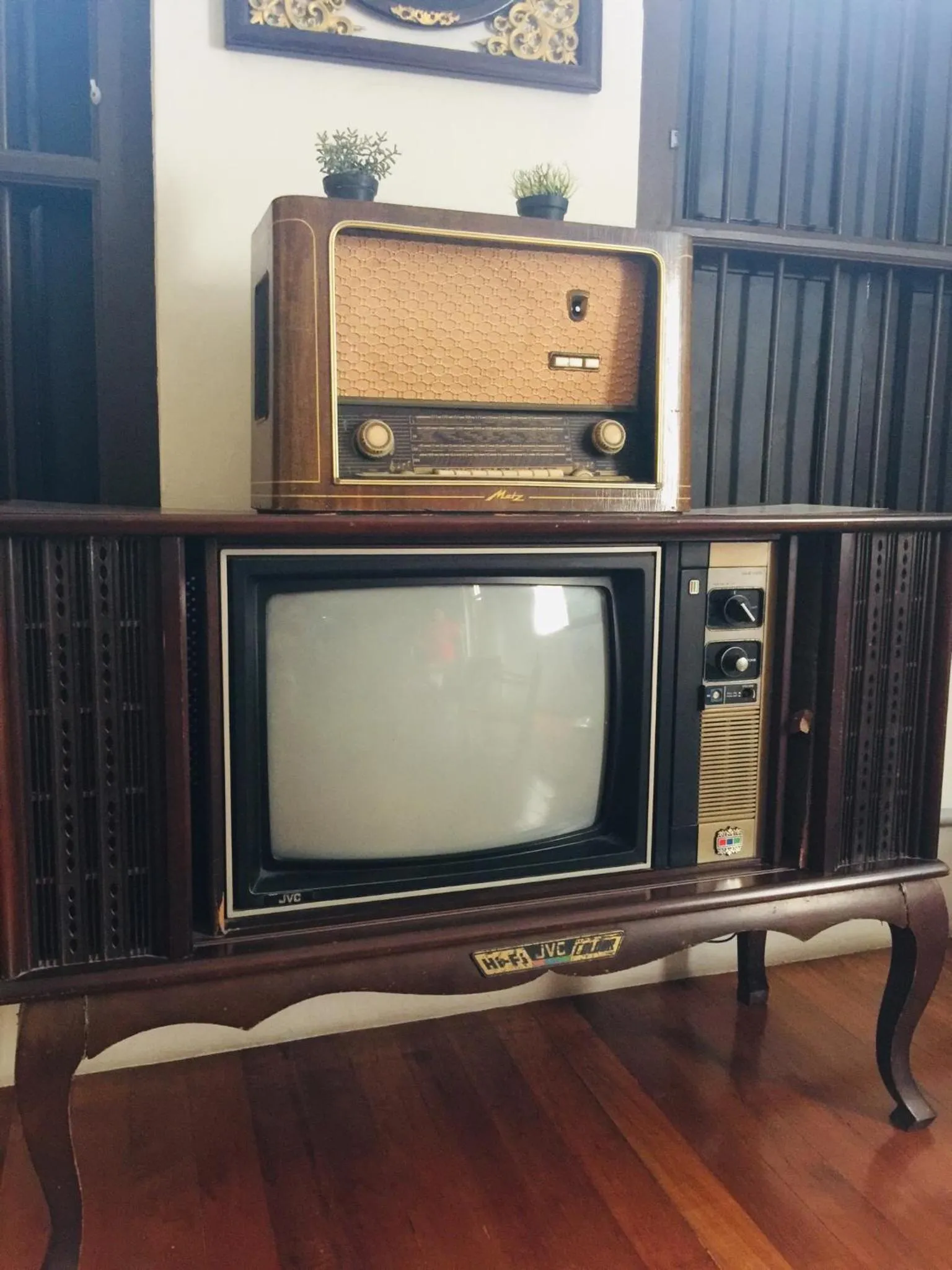 Decorative detail in Phuket Sunny Hostel