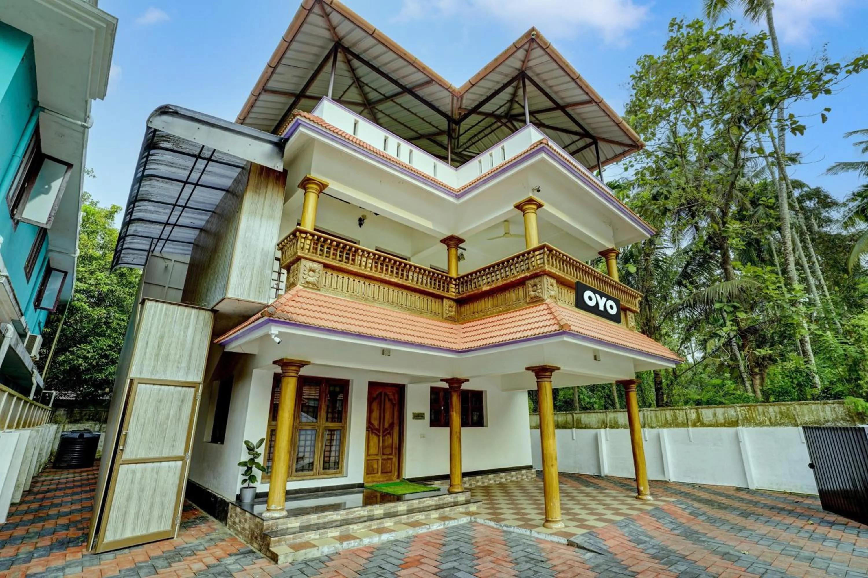 Facade/entrance in Hotel O Paradise villa