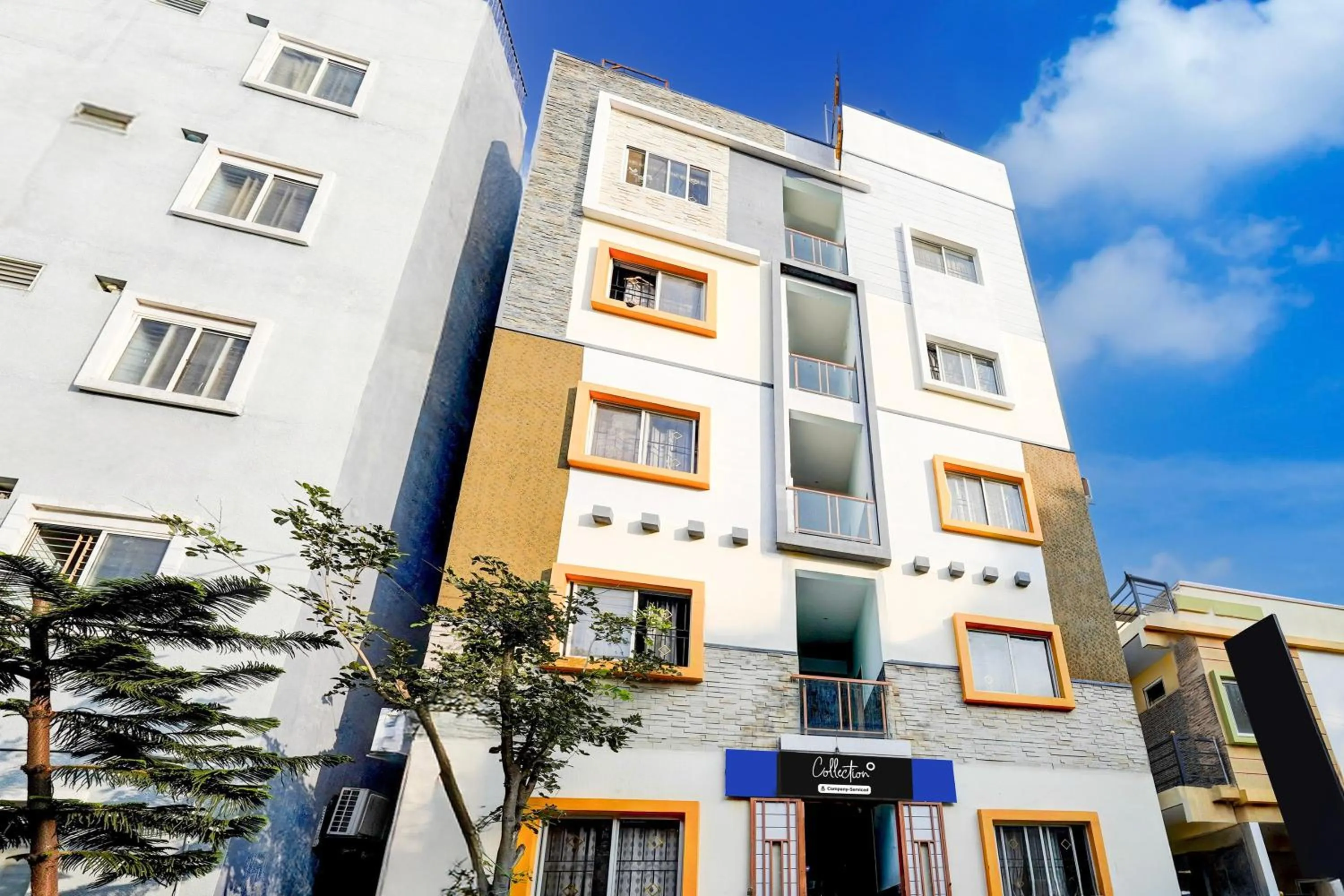 Facade/entrance in Collection O Uttarahalli