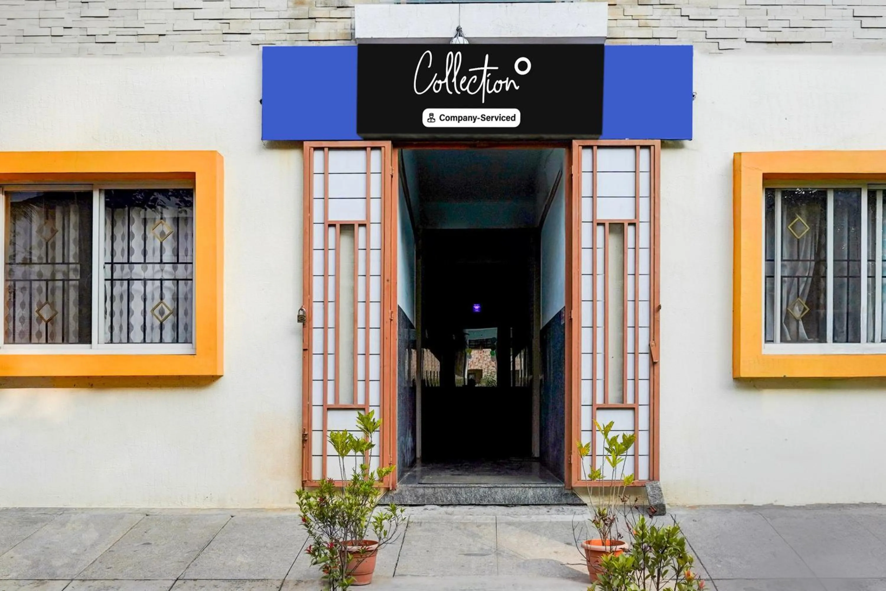 Facade/entrance in Collection O Uttarahalli