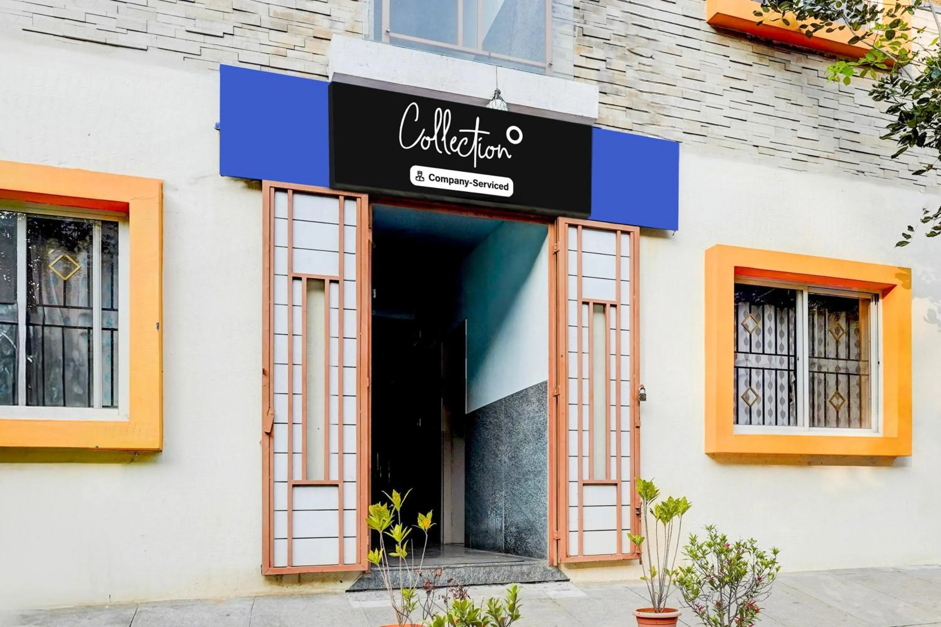 Facade/entrance in Collection O Uttarahalli